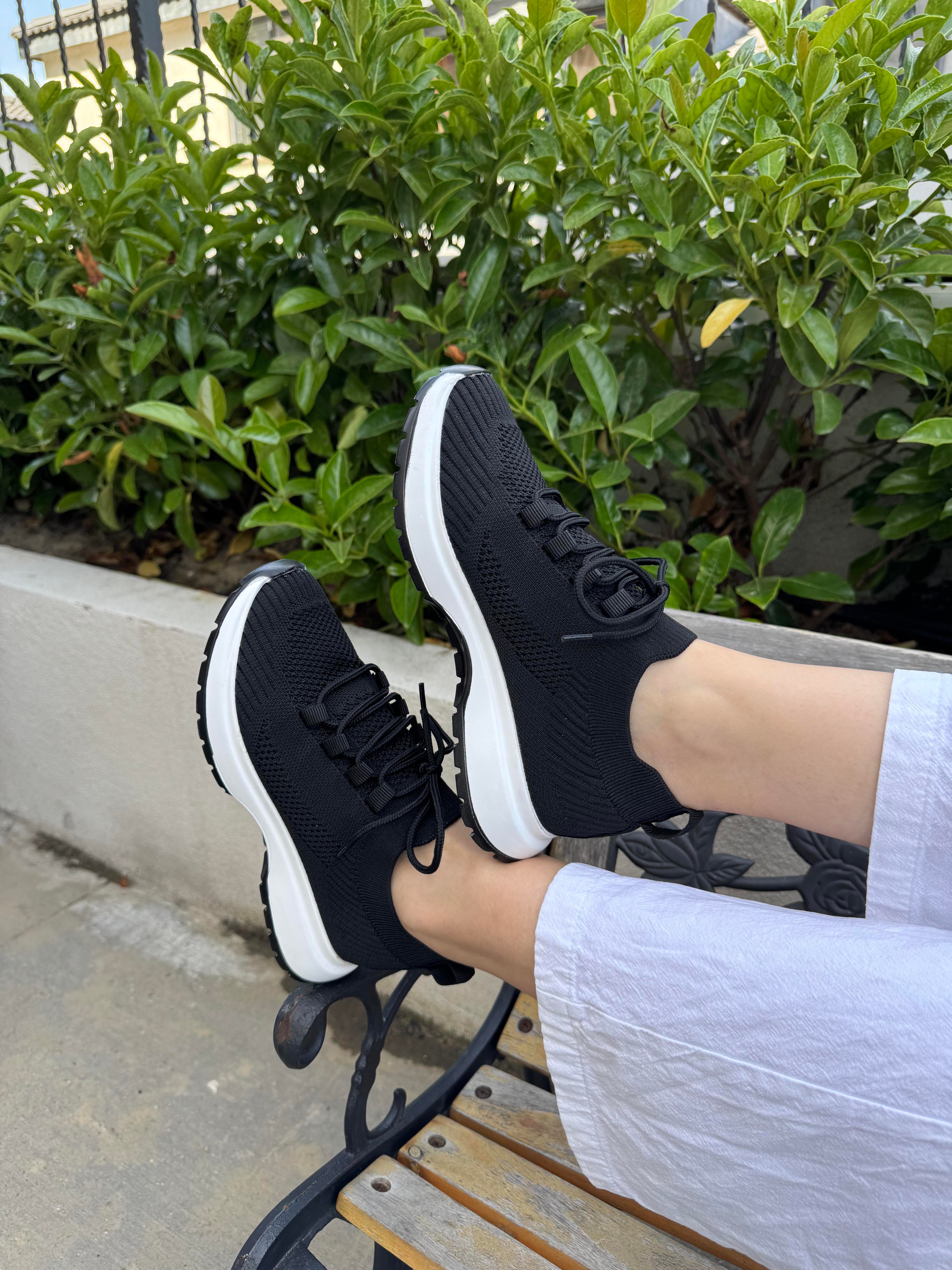 BEZ KADIN SPOR AYAKKABI 588-2