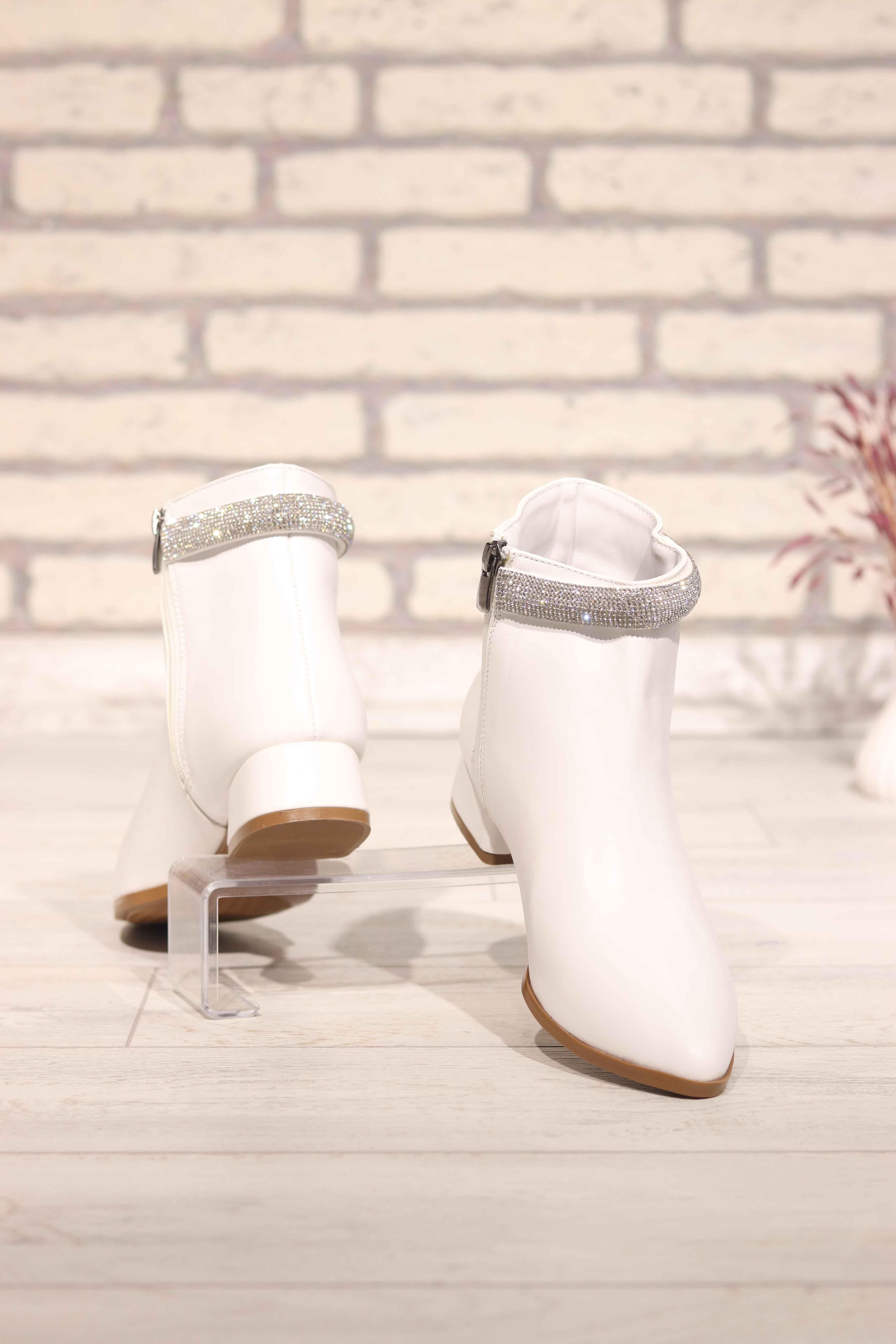 Bilekten Taşlı Kadın Bot 225 - SIYAH