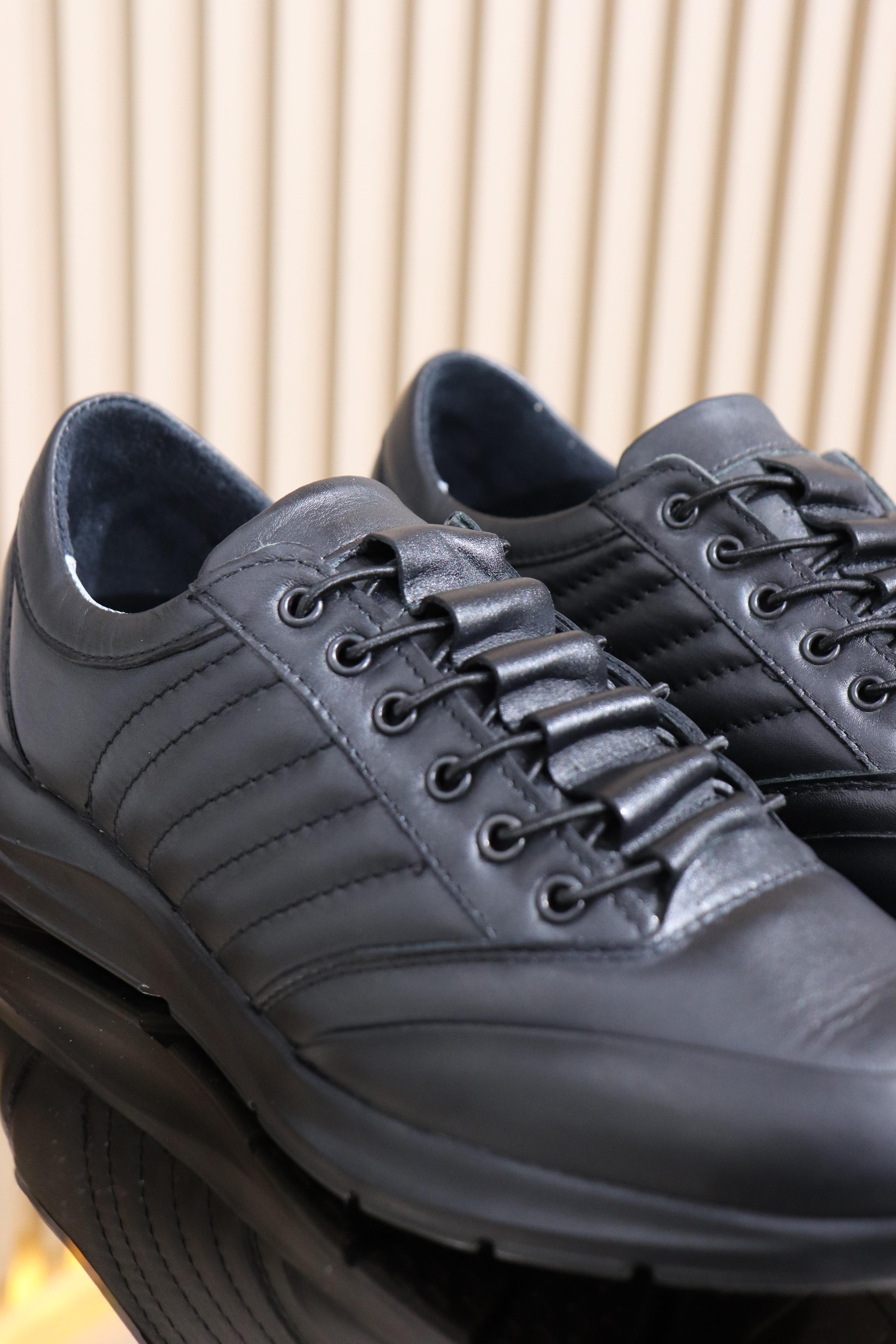 HAKİKİ DERİ KABARTMALI ERKEK SPOR AYAKKABI S-001