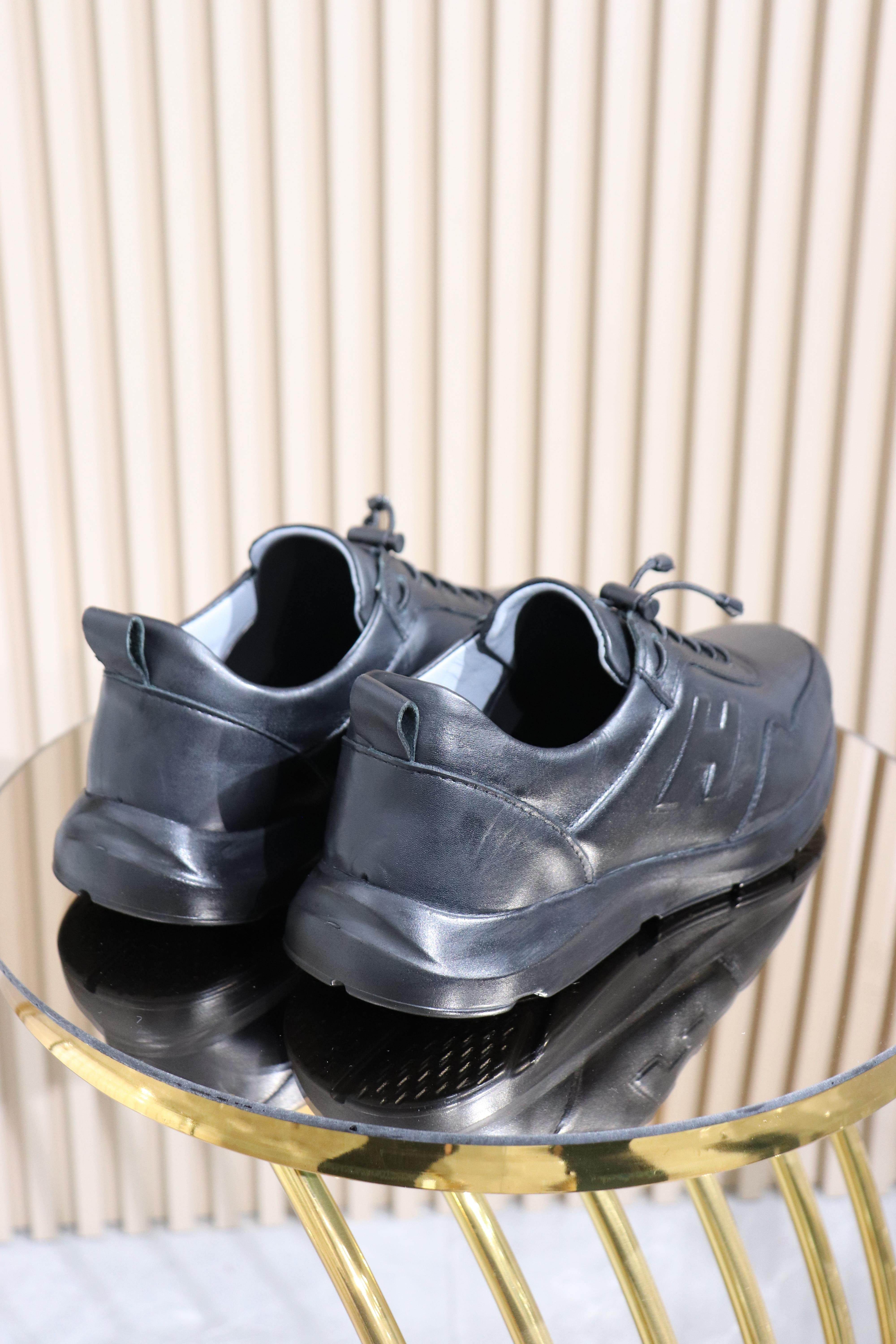 HAKİKİ DERİ LASTİKLİ ERKEK SPOR AYAKKABI S-002