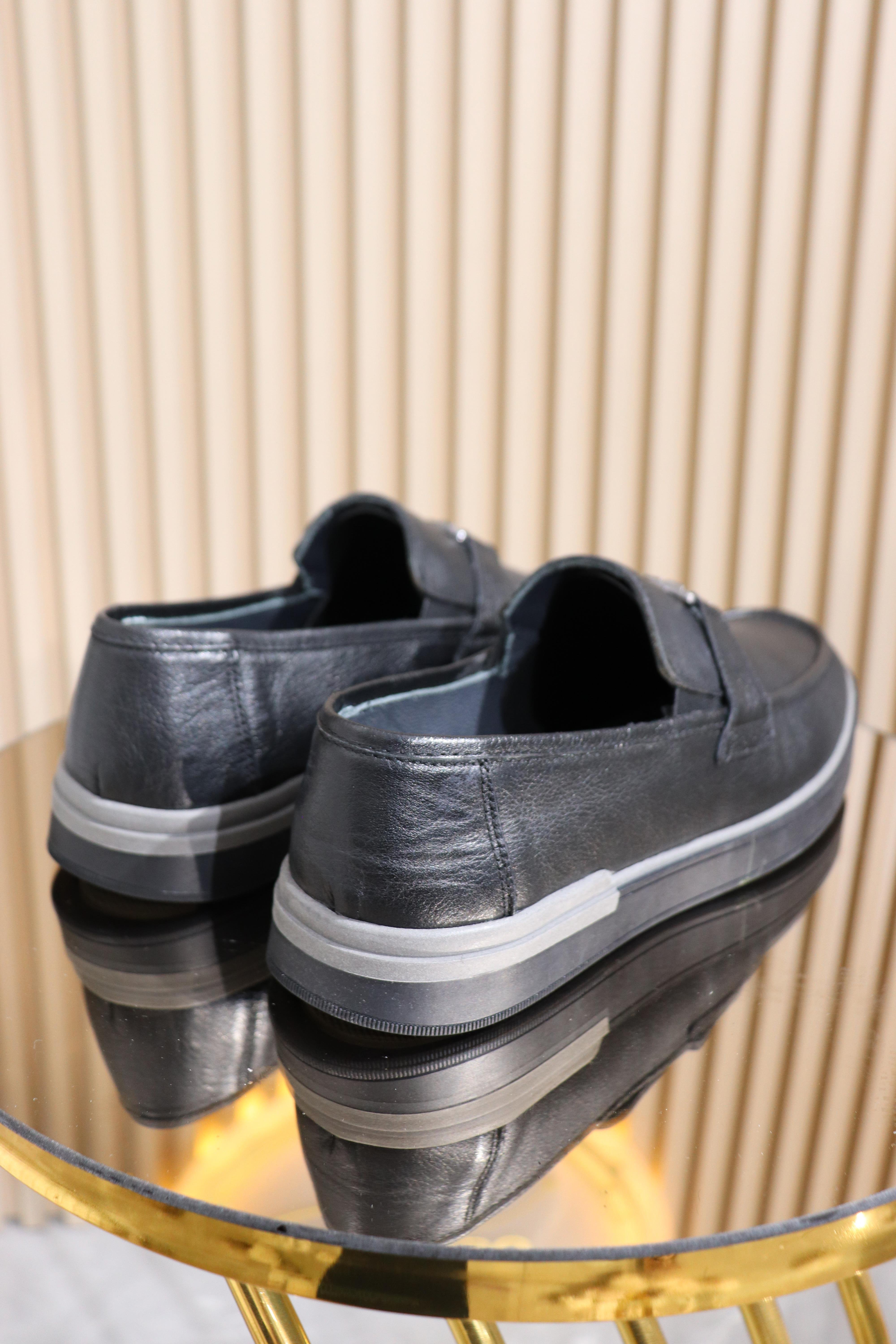 HAKİKİ DERİ TOKALI ERKEK BABET AYAKKABI B-009