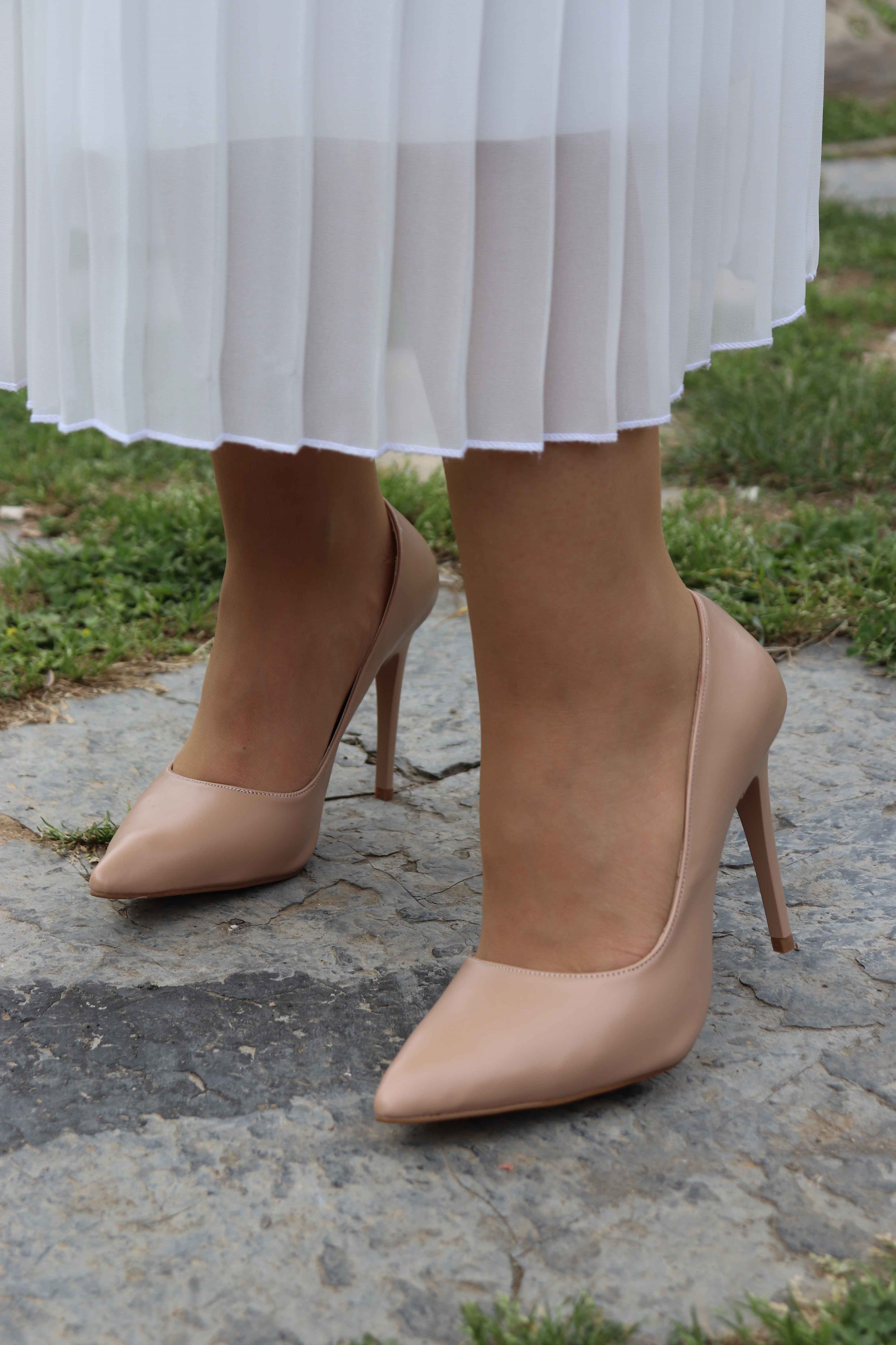 Kapalı Stiletto Topuklu Ayakkabı 511