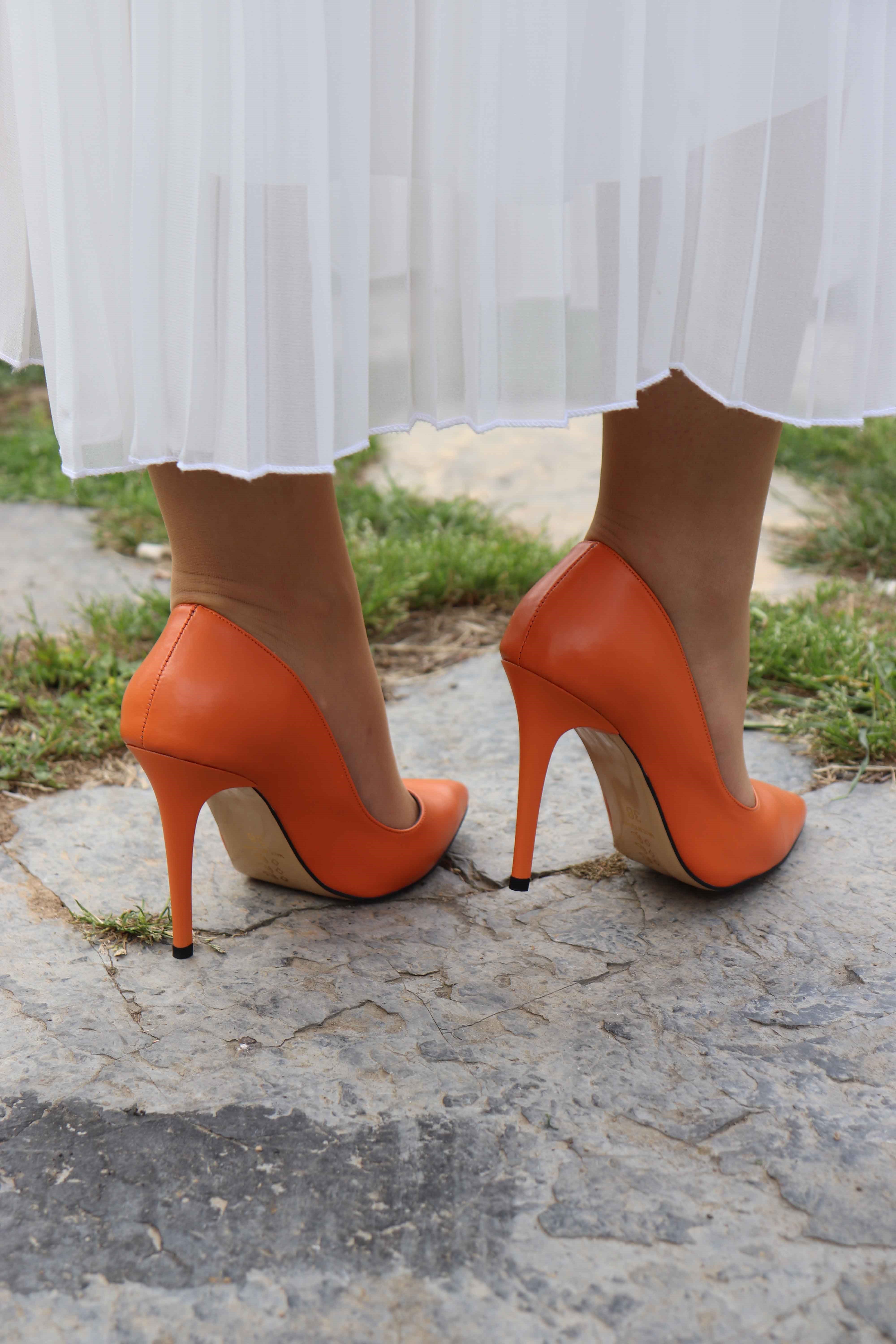 Kapalı Stiletto Topuklu Ayakkabı 511