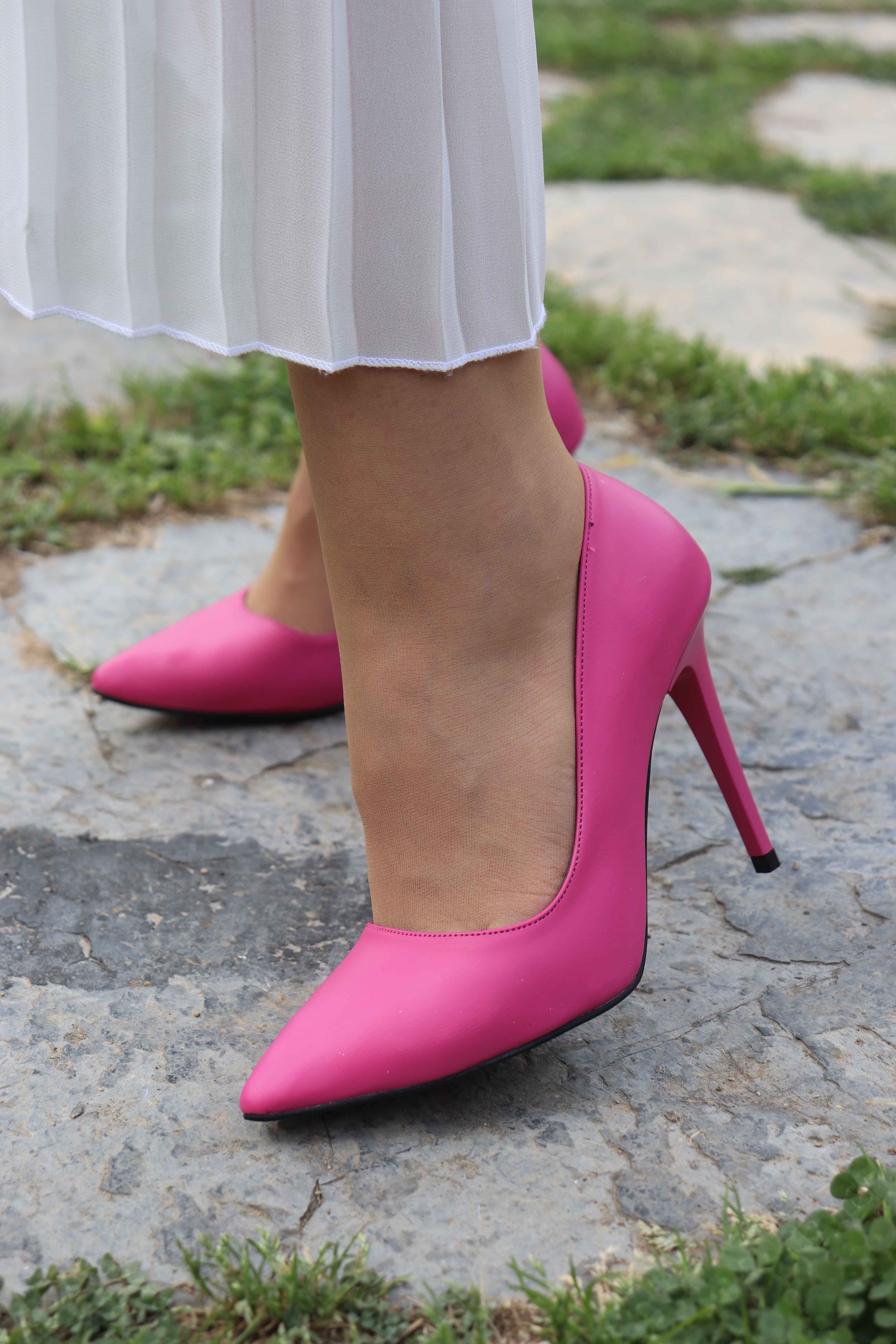 Kapalı Stiletto Topuklu Ayakkabı 511