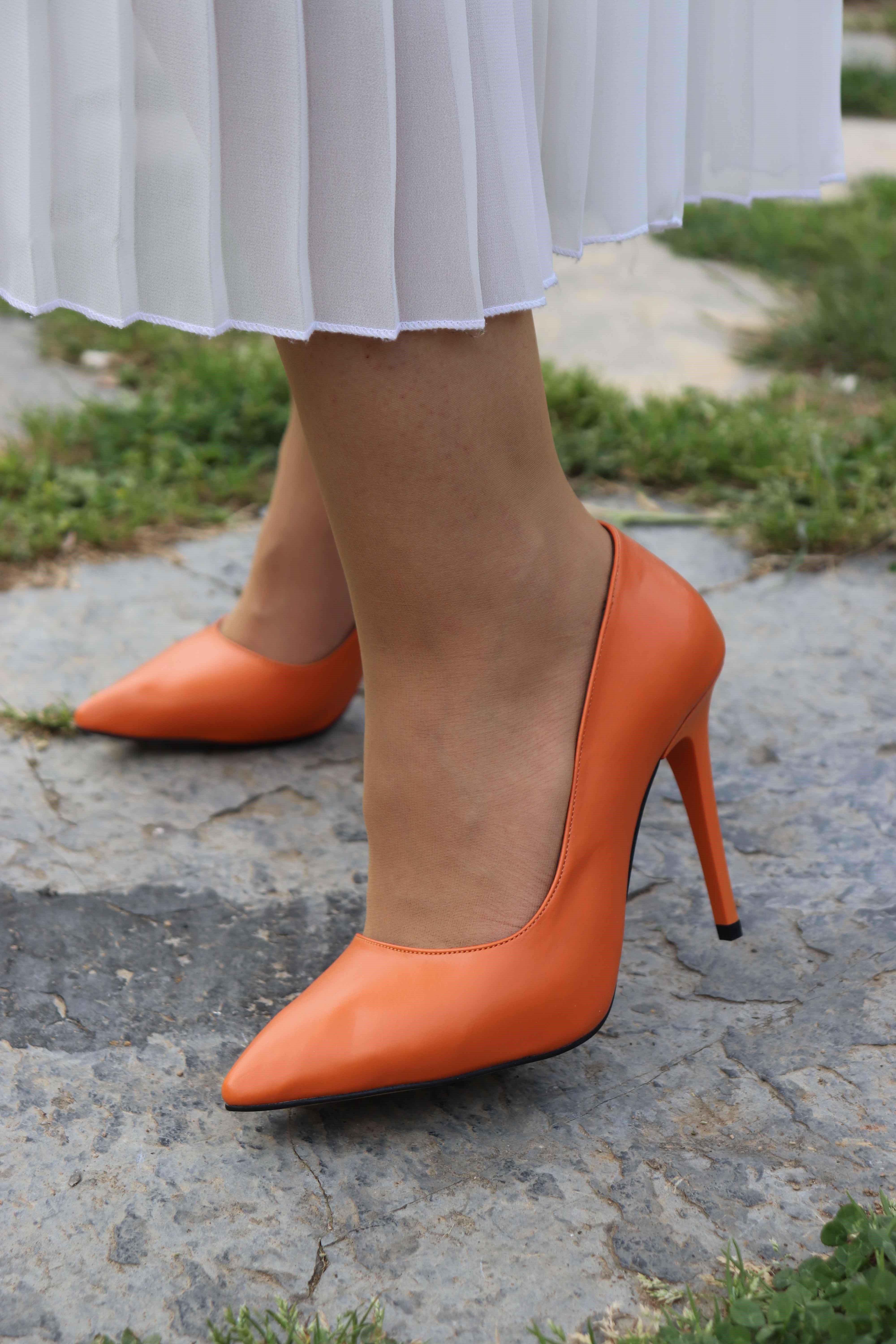 Kapalı Stiletto Topuklu Ayakkabı 511