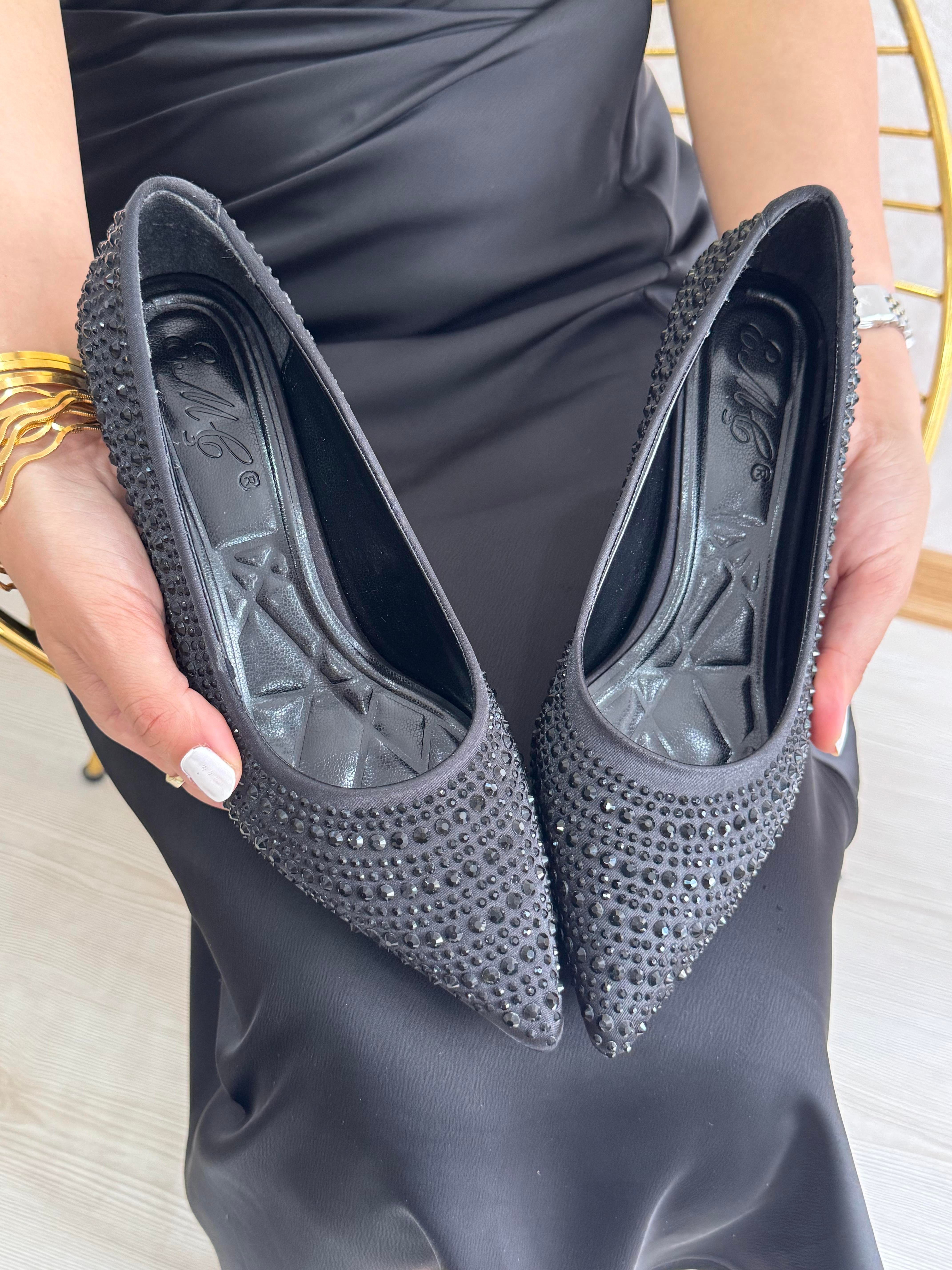 KISA TOPUKLU BONCUKLU KADIN TOPUKLU AYAKKABI 864