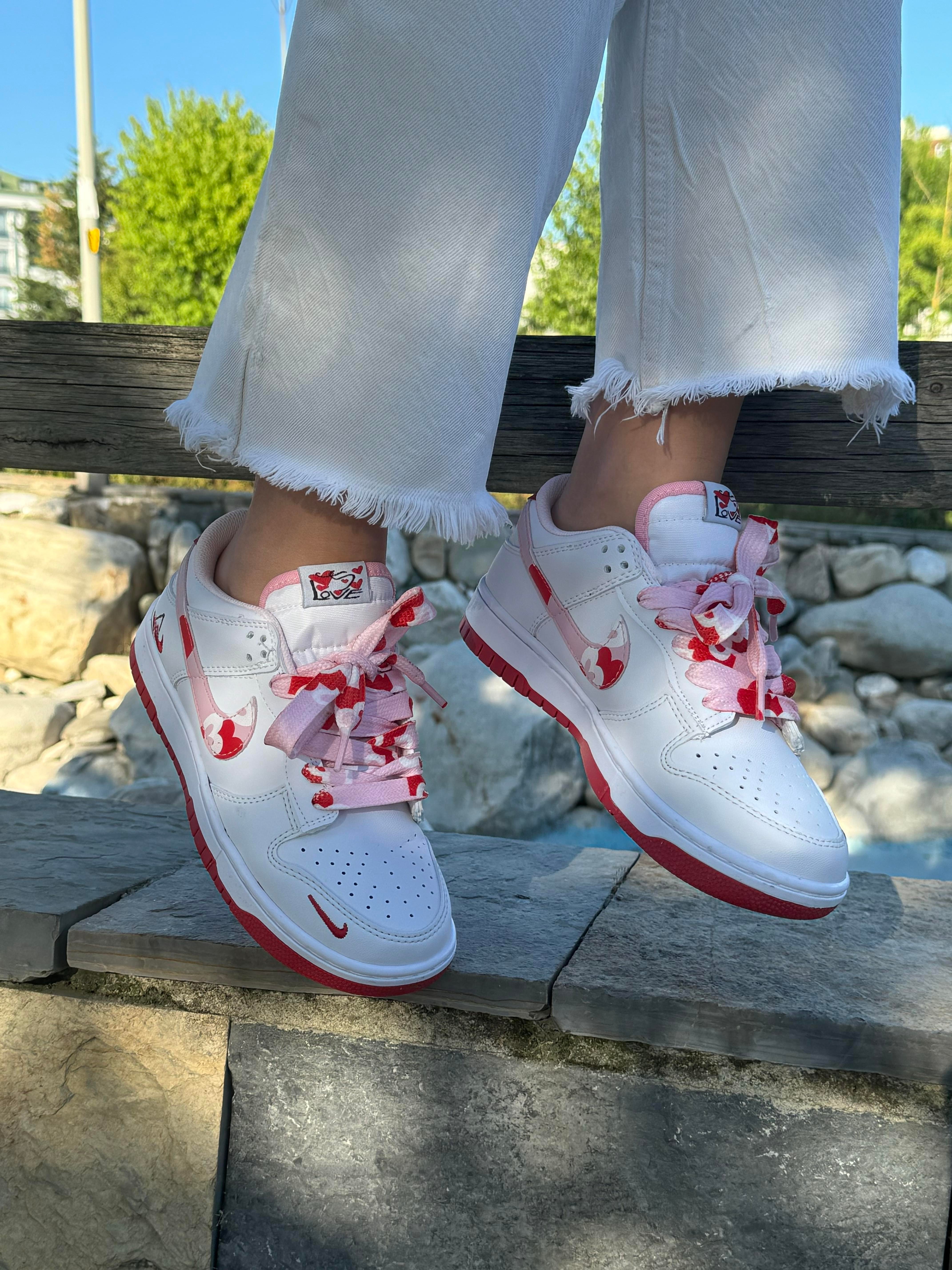 LOVE DESENLİ SPOR AYAKKABI 7796