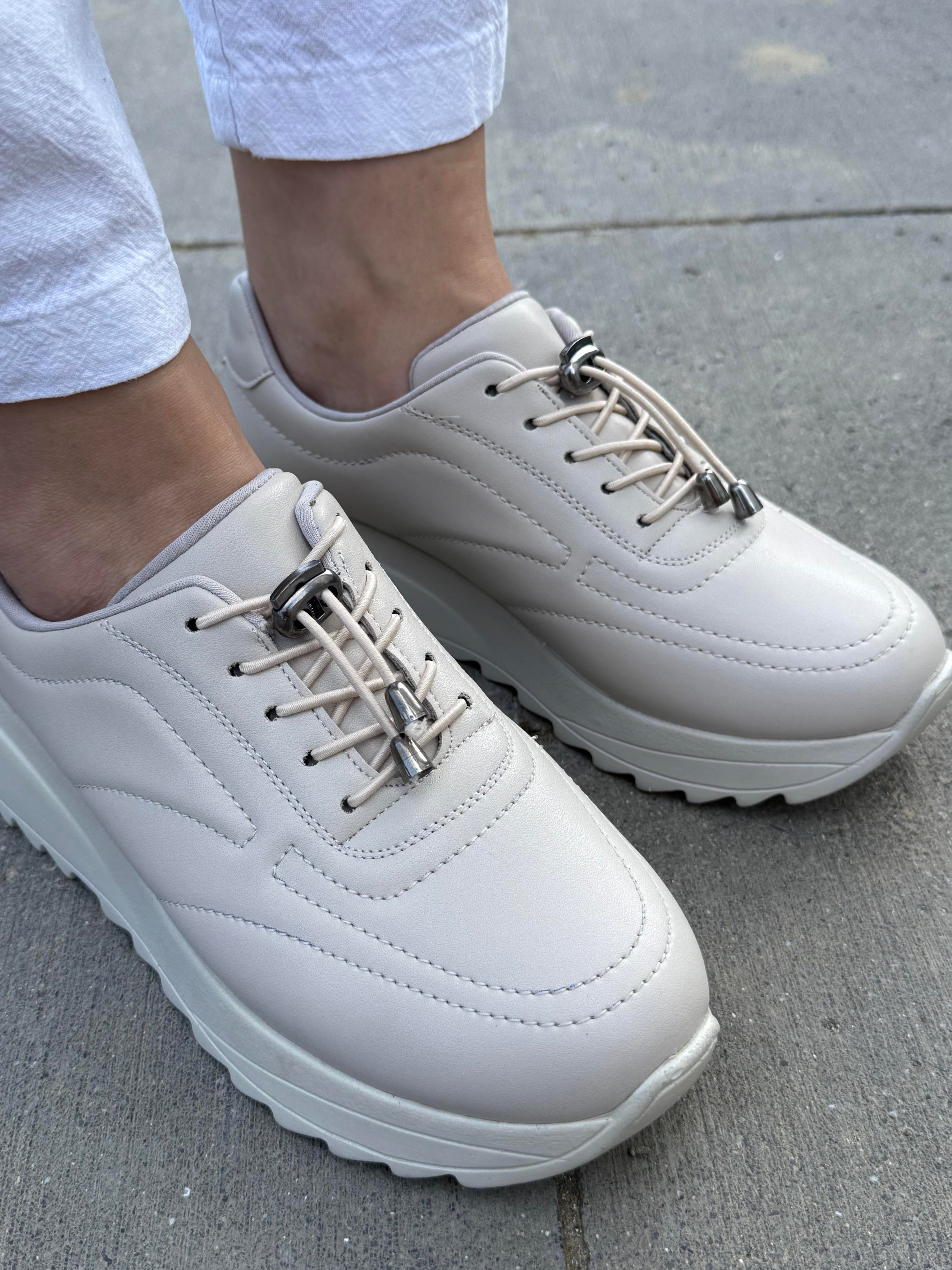 ORTOPEDİK KADIN KLASİK SPOR AYAKKABI 290