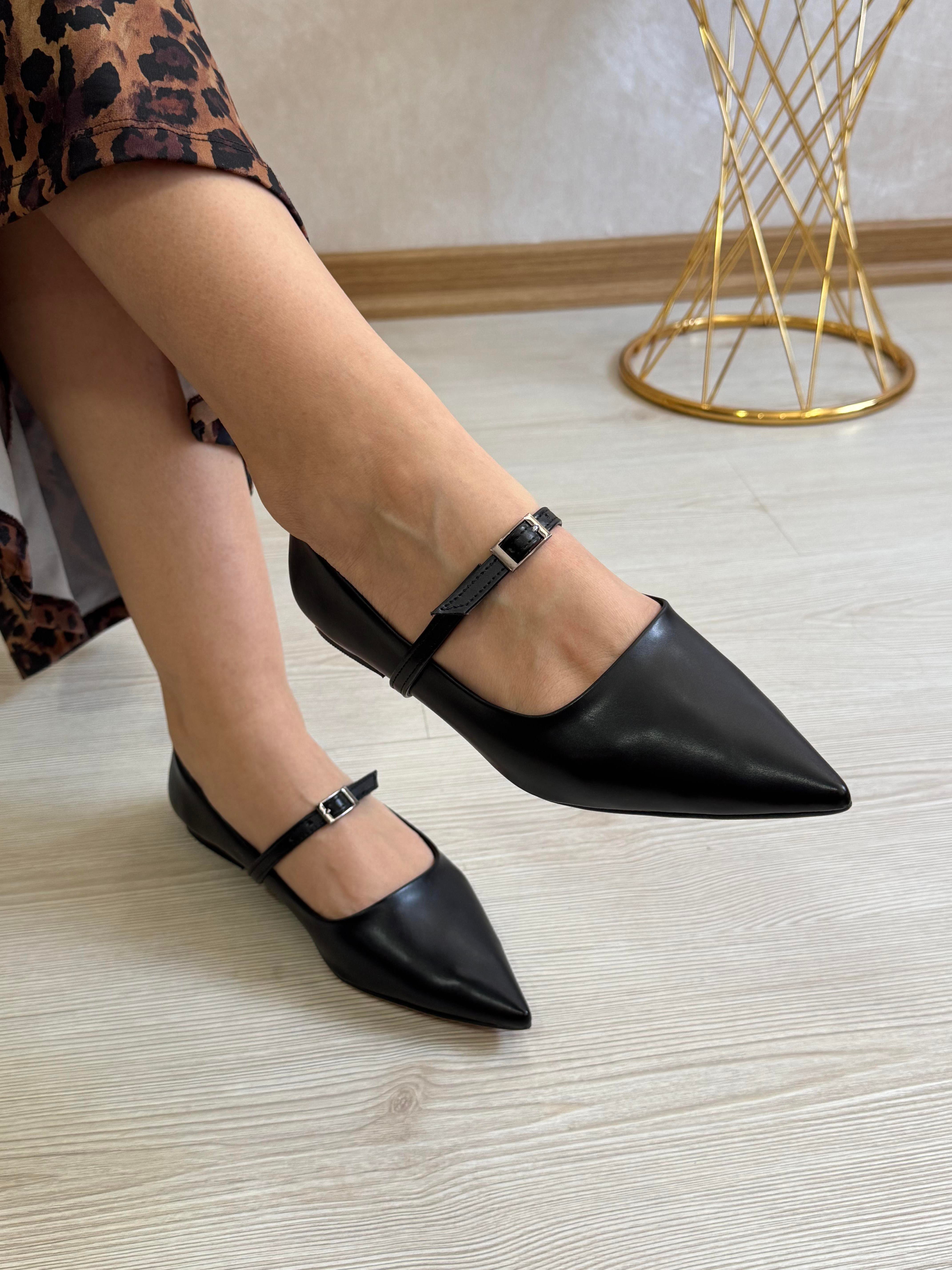 SİVRİ BURUN KADIN BABET AYAKKABI B-007