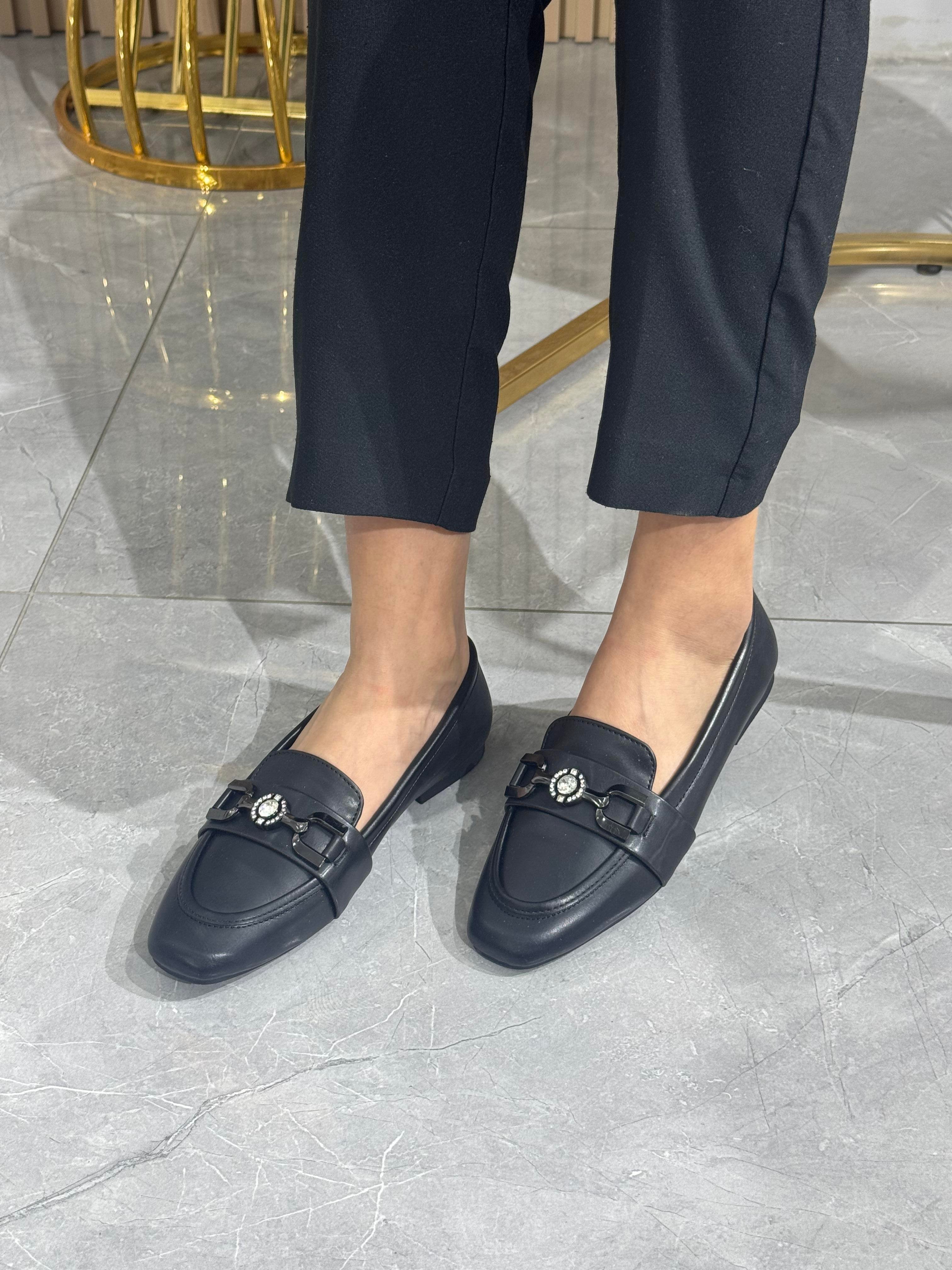 Taşlı Tokalı Kadın Babet Ayakkabı 5025