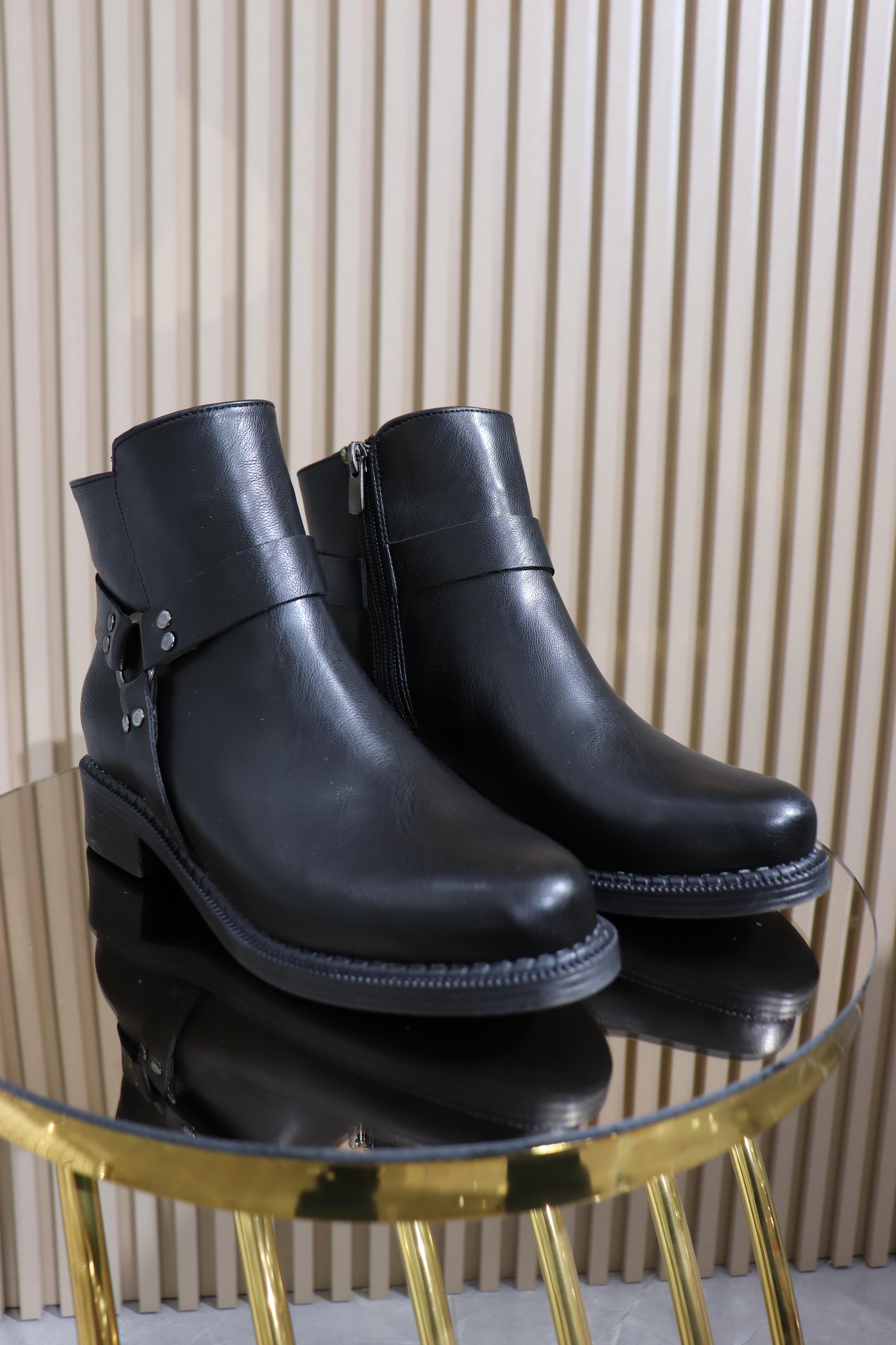 ÜÇ KEMER TOKALI KADIN BOT 189