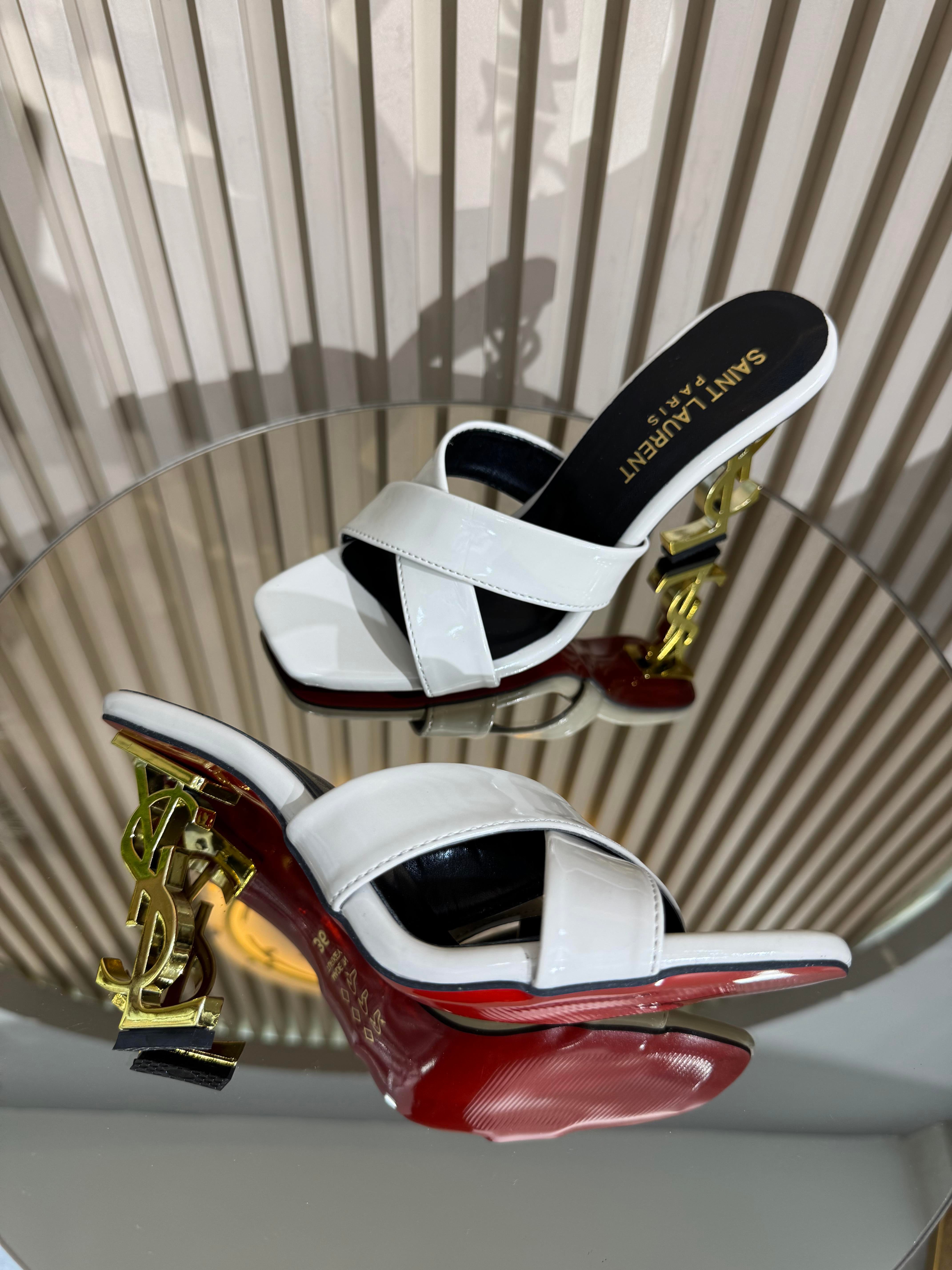 YENİ SEZON TREND KADIN TOPUKLU TERLİK T-009