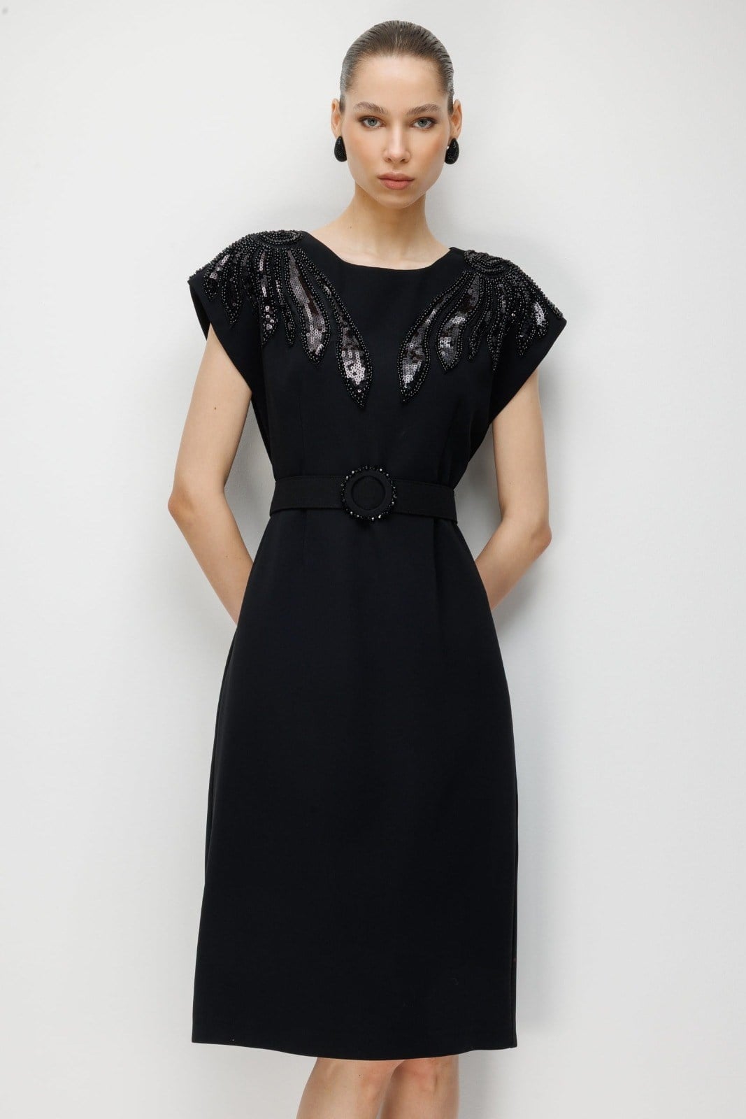 MODA İLGİ Beli Boncuklu Kemer Elbise 60128 Siyah