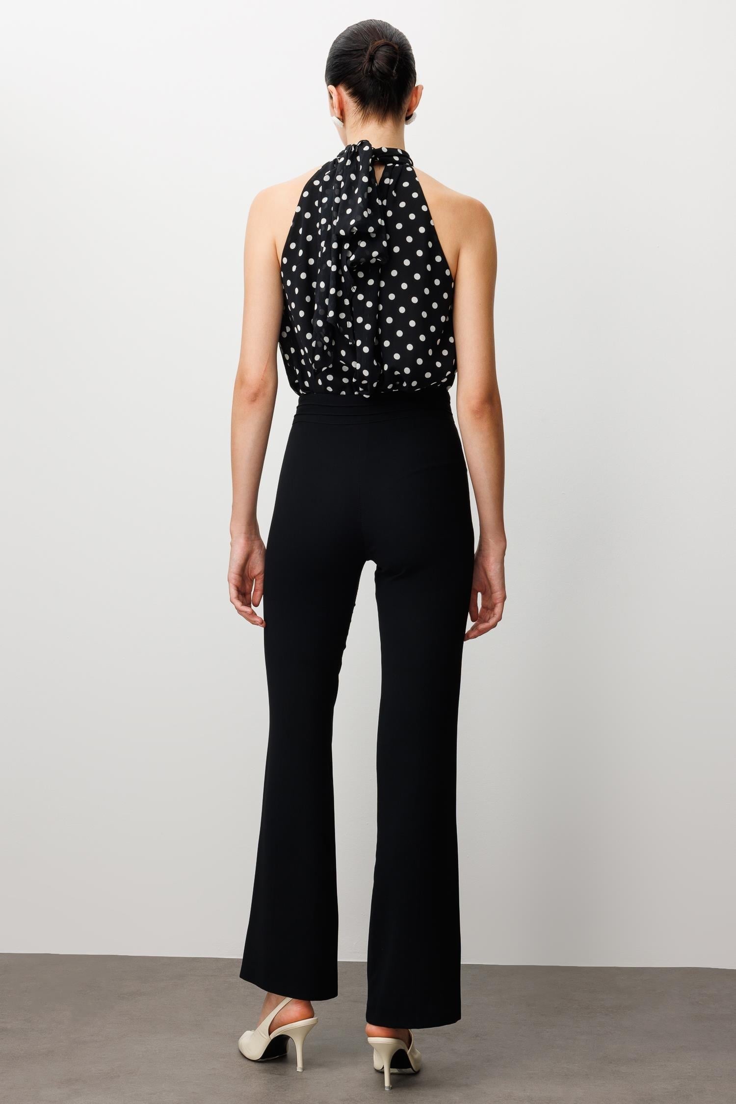 MODA İLGİ Nevrüllü İspanyol Paça Pantolon 04042 Siyah