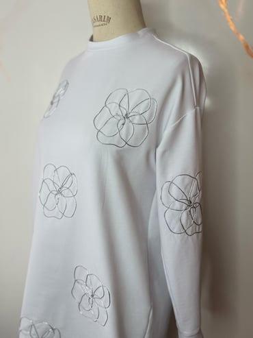 MOODBASİC ÇİÇEK NAKIŞLI SWEATSHIRT MM21.0328 Ekru