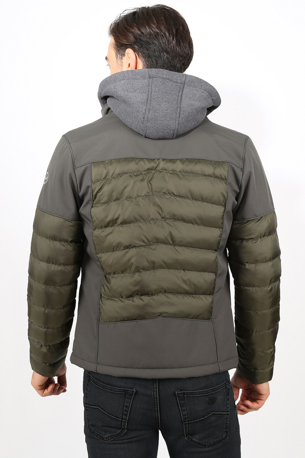 Dar Kesim Su ve Rüzgar Geçirmez Softshell Mont