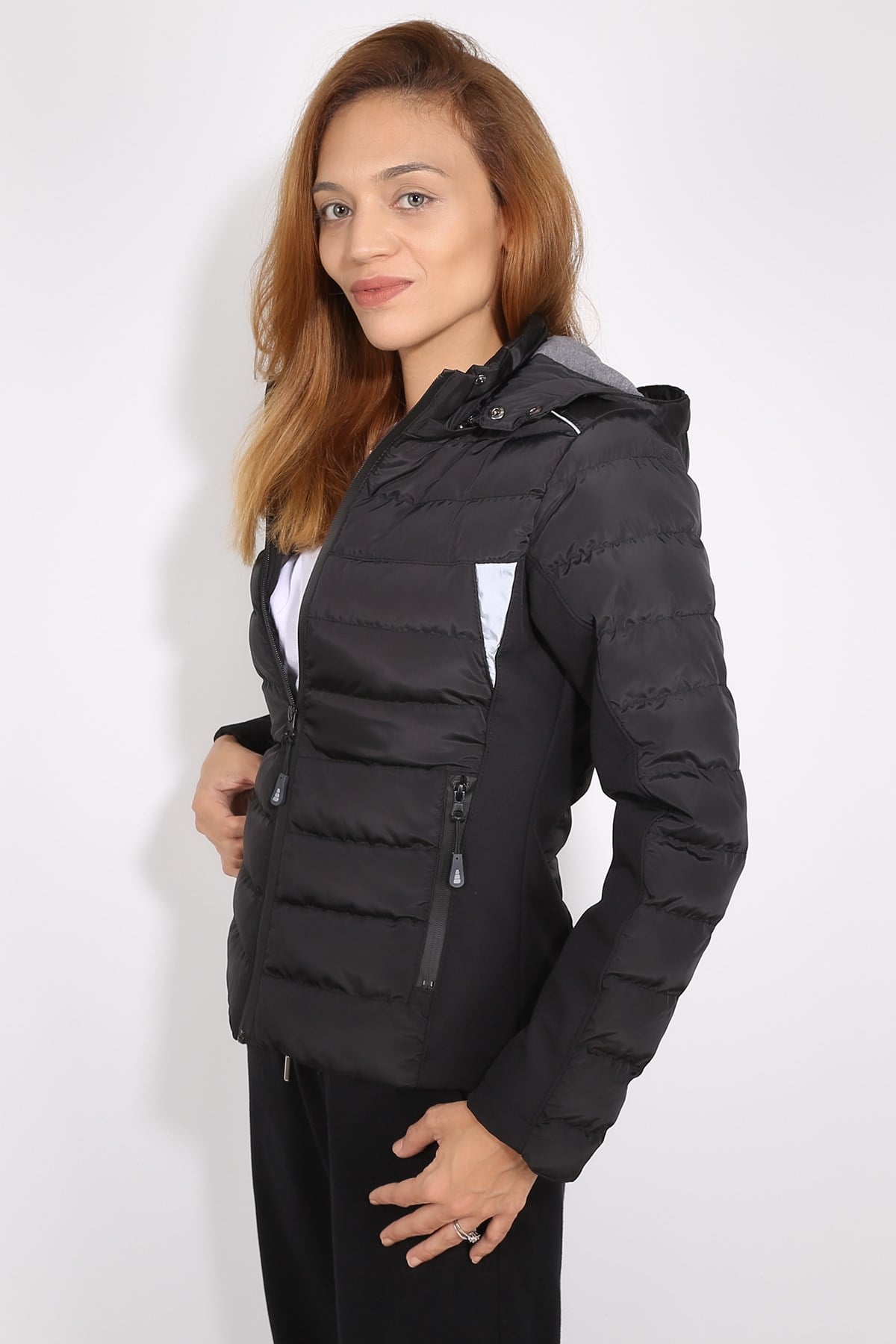 Delpino Kadın Dar Kesim Su ve Rüzgar Geçirmez Softshell Mont