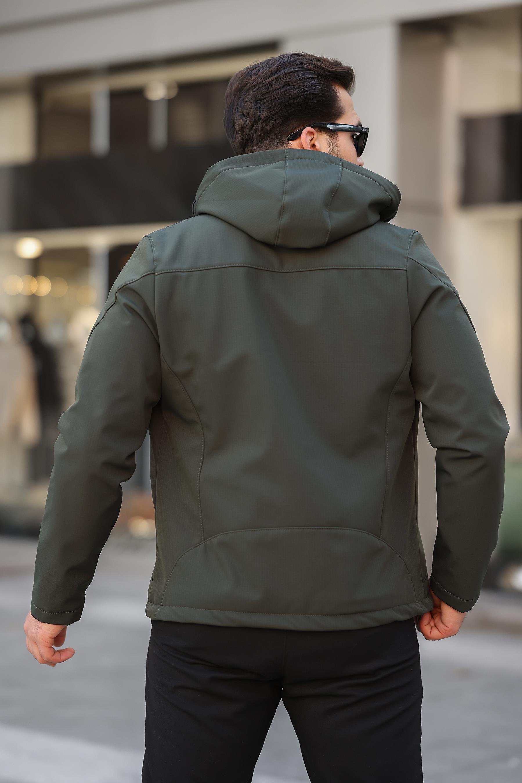 Softshell Su ve Rüzgar Geçirmez Mont