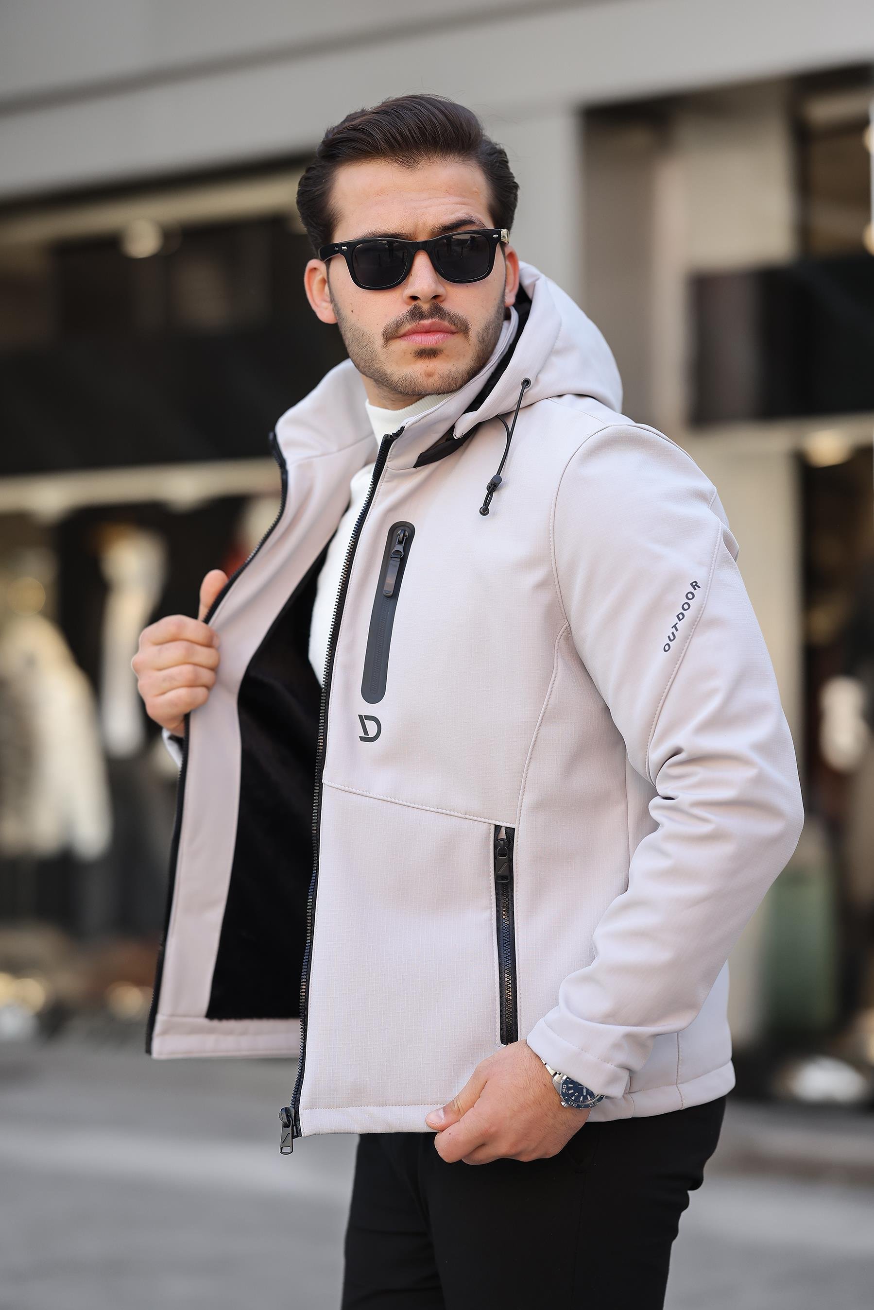 Softshell Su ve Rüzgar Geçirmez Mont