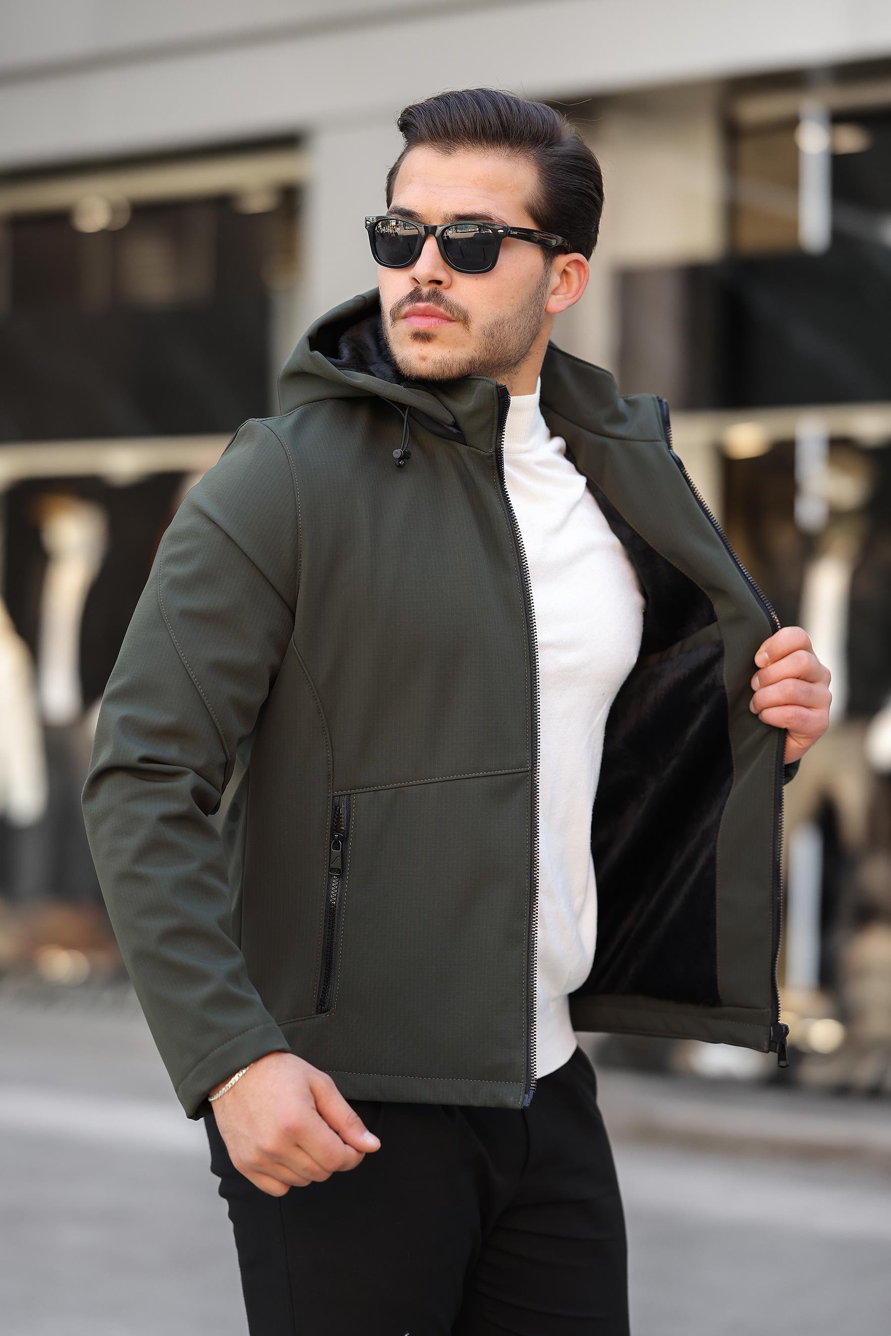 Softshell Su ve Rüzgar Geçirmez Mont