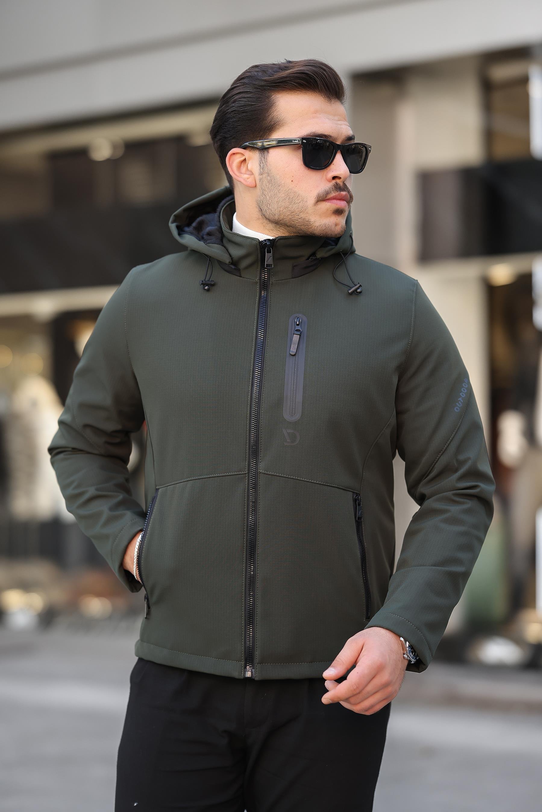 Softshell Su ve Rüzgar Geçirmez Mont