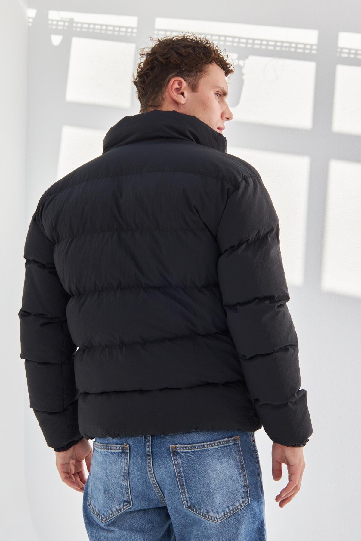 Su ve Rüzgar Geçirmez Erkek Şişme Mont