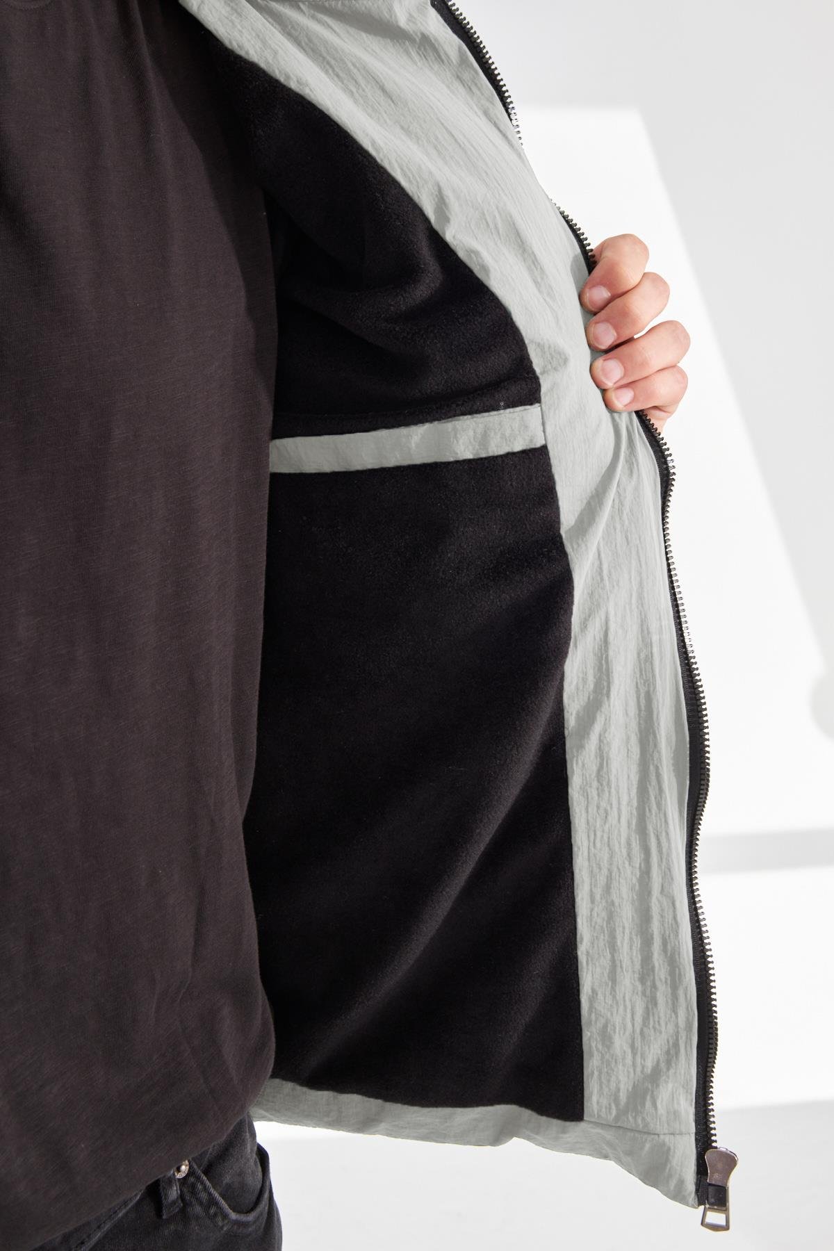 Su ve Rüzgar Geçirmez Erkek Şişme Mont