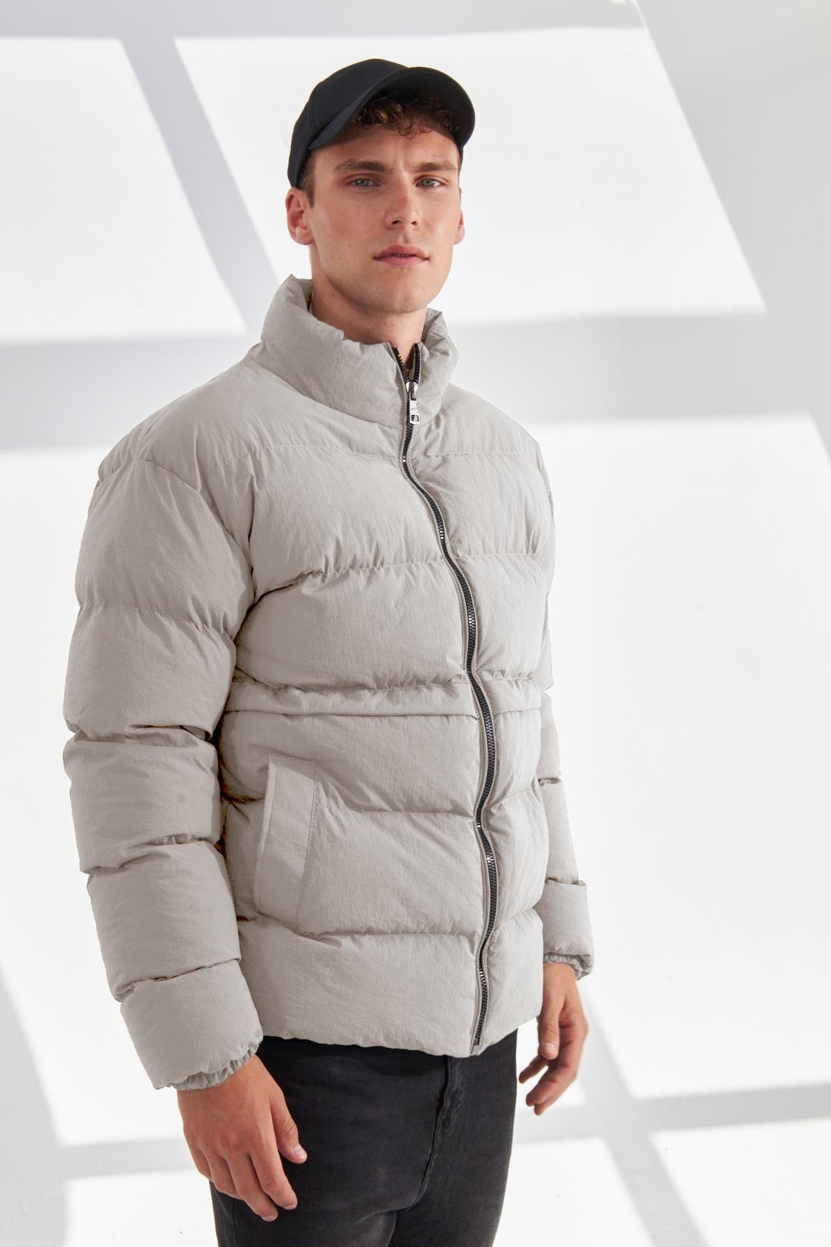 Su ve Rüzgar Geçirmez Erkek Şişme Mont