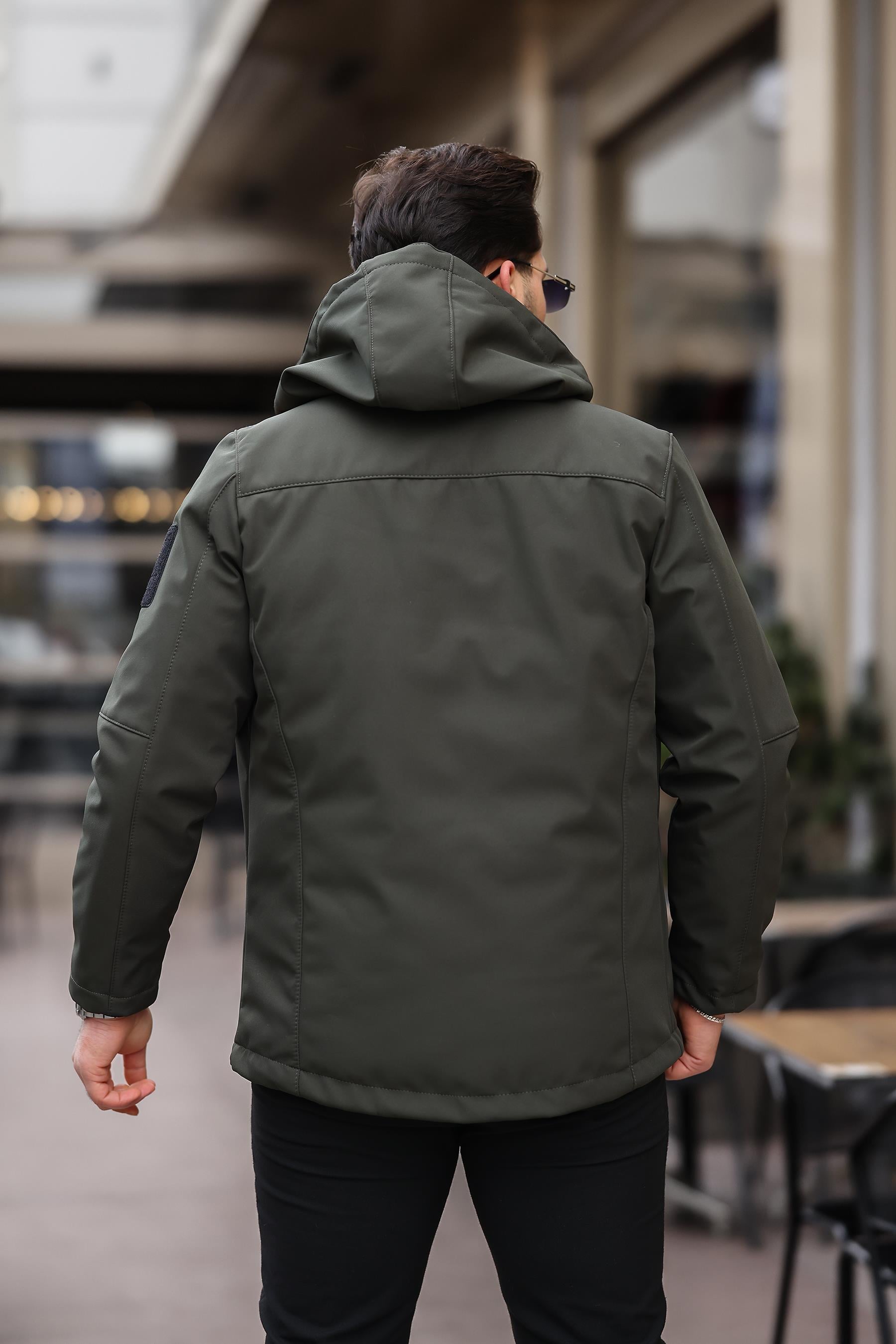 Su ve Rüzgar Geçirmez Termal Softshell Erkek Mont