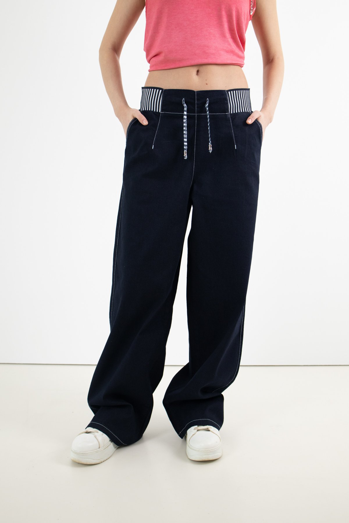 Bel Bağlama Ve Çizgi Detaylı Kot Pantolon