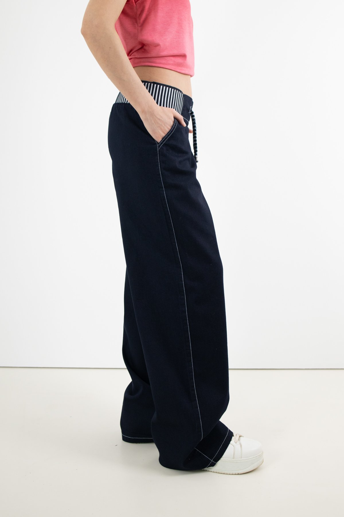 Bel Bağlama Ve Çizgi Detaylı Kot Pantolon