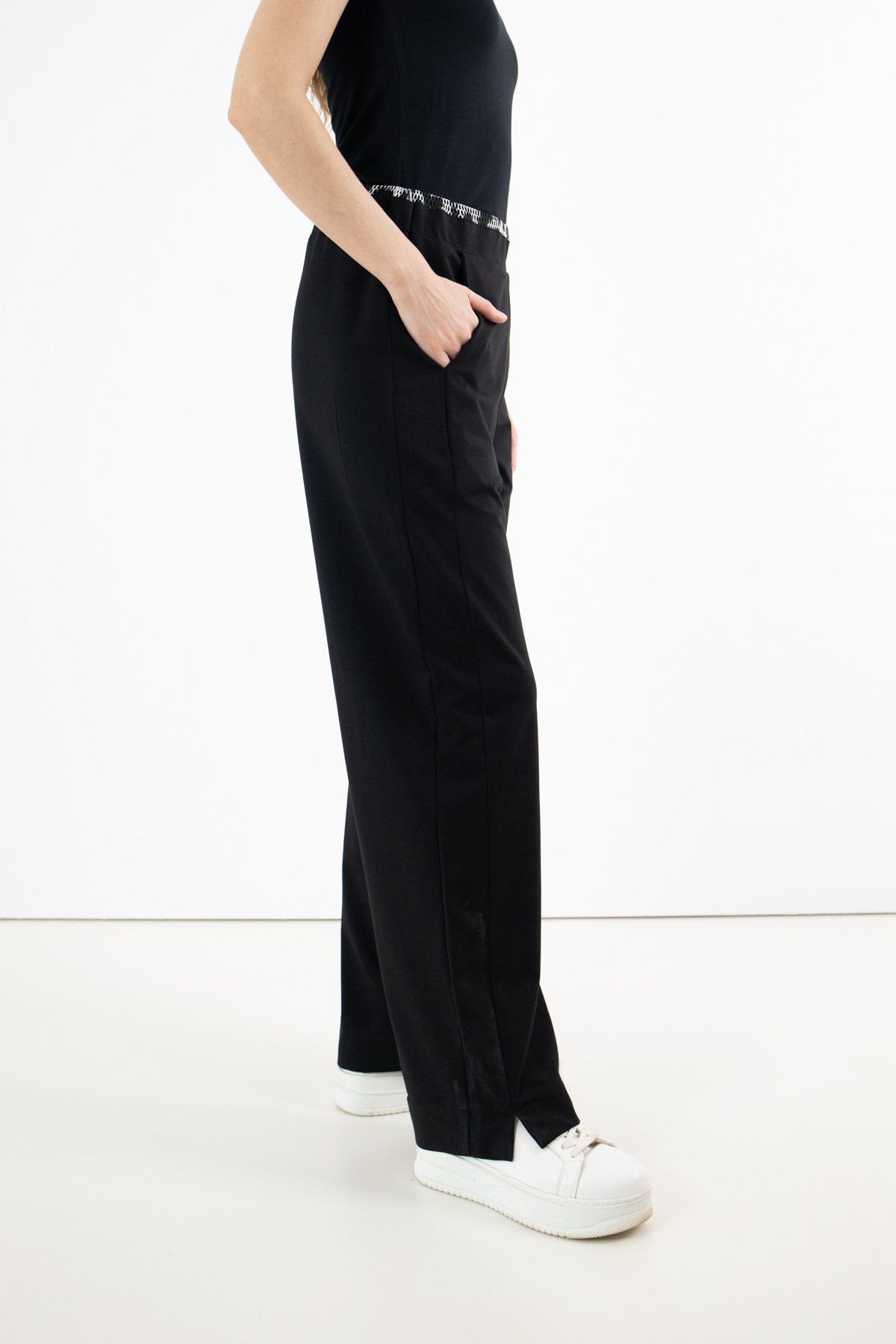 Bel File Detaylı Likralı Bol Paça Pantolon