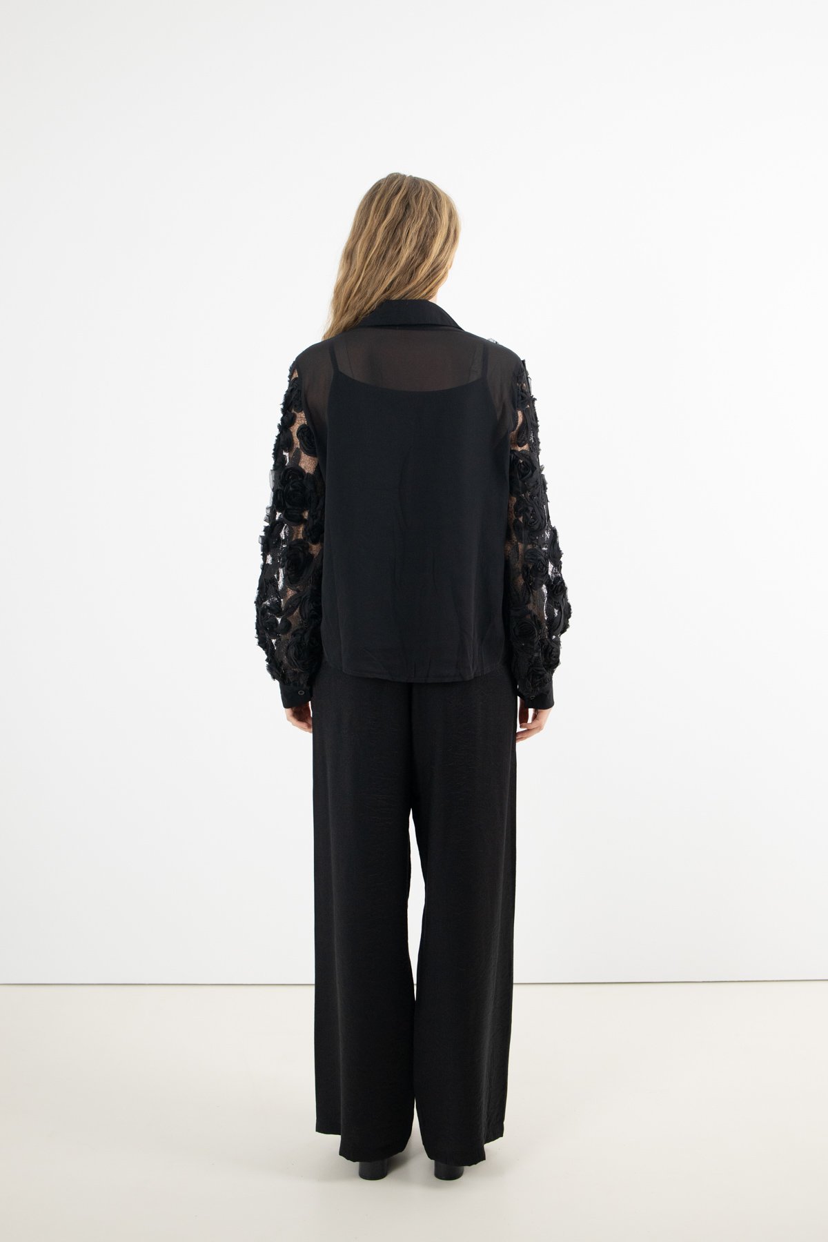 Bel Lastik Detaylı Parlak Kumaşlı Astar Kumaşlı Pantolon