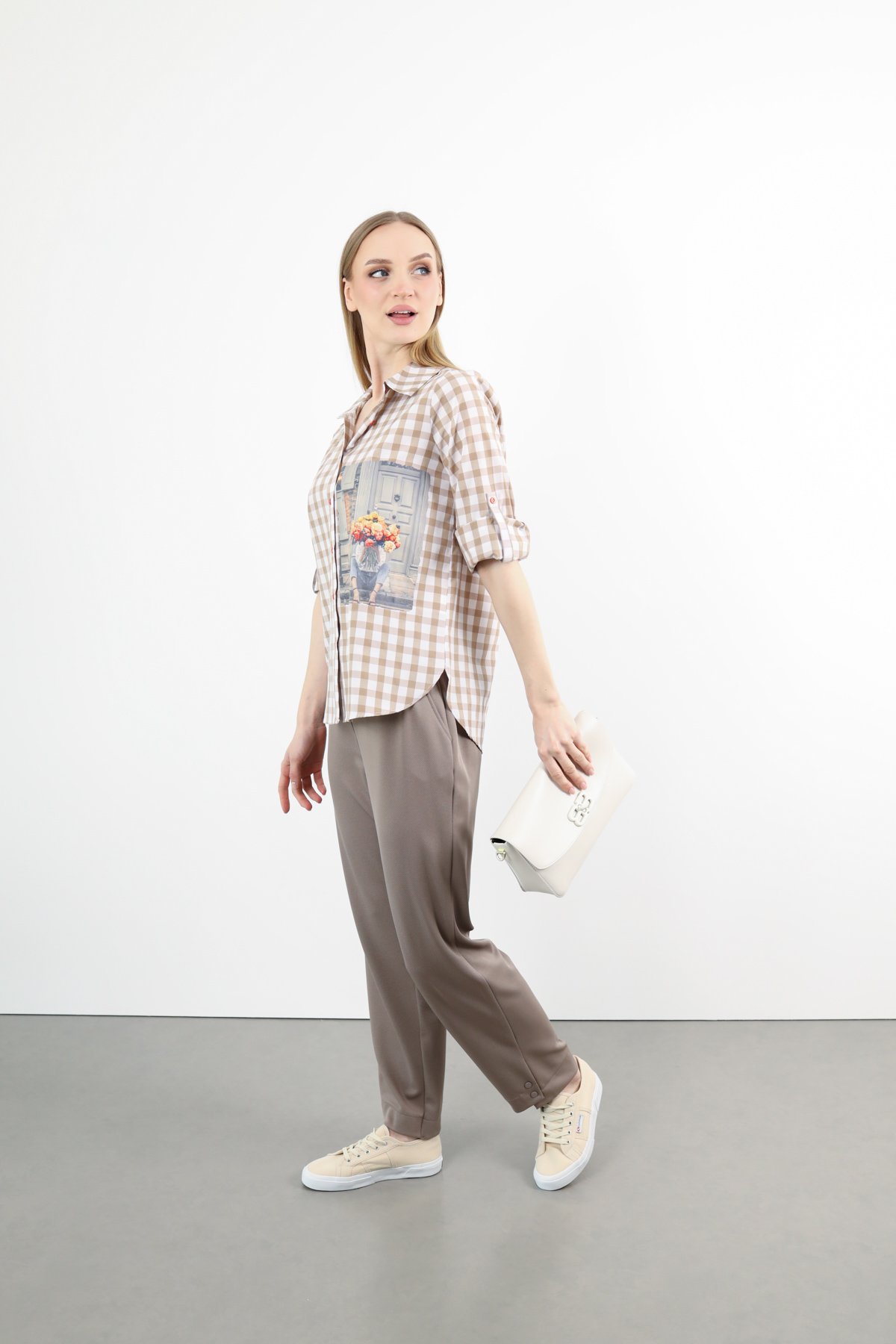 Bel Lastik Ve Yazı Detaylı Paça Çıtçıtlı Pantolon