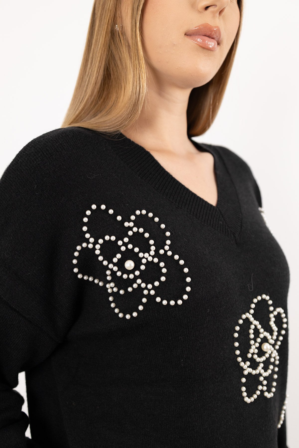 Boncuk İşleme Detay Triko