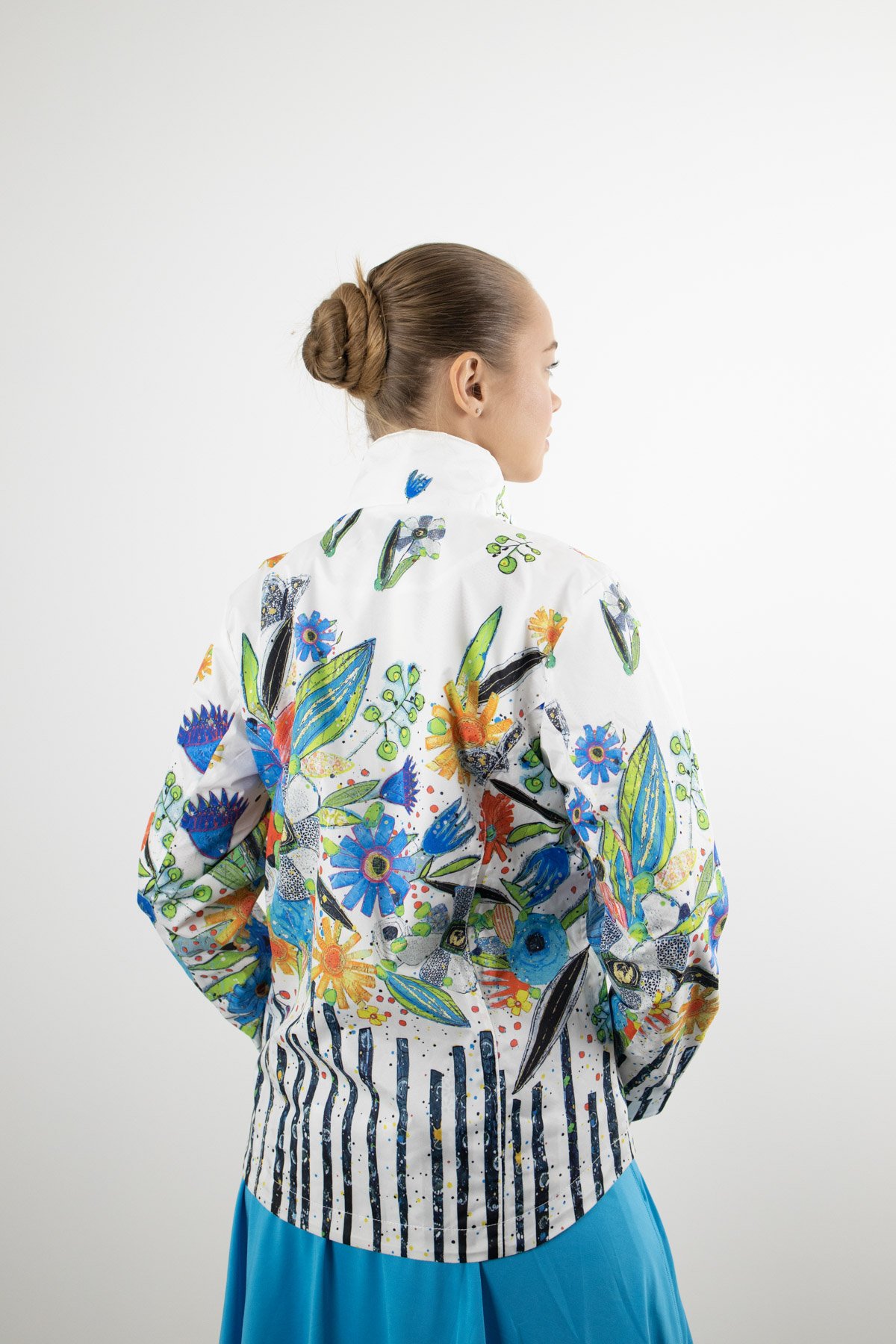 Çiçek Desenli Cep Fermuar Detay Ceket