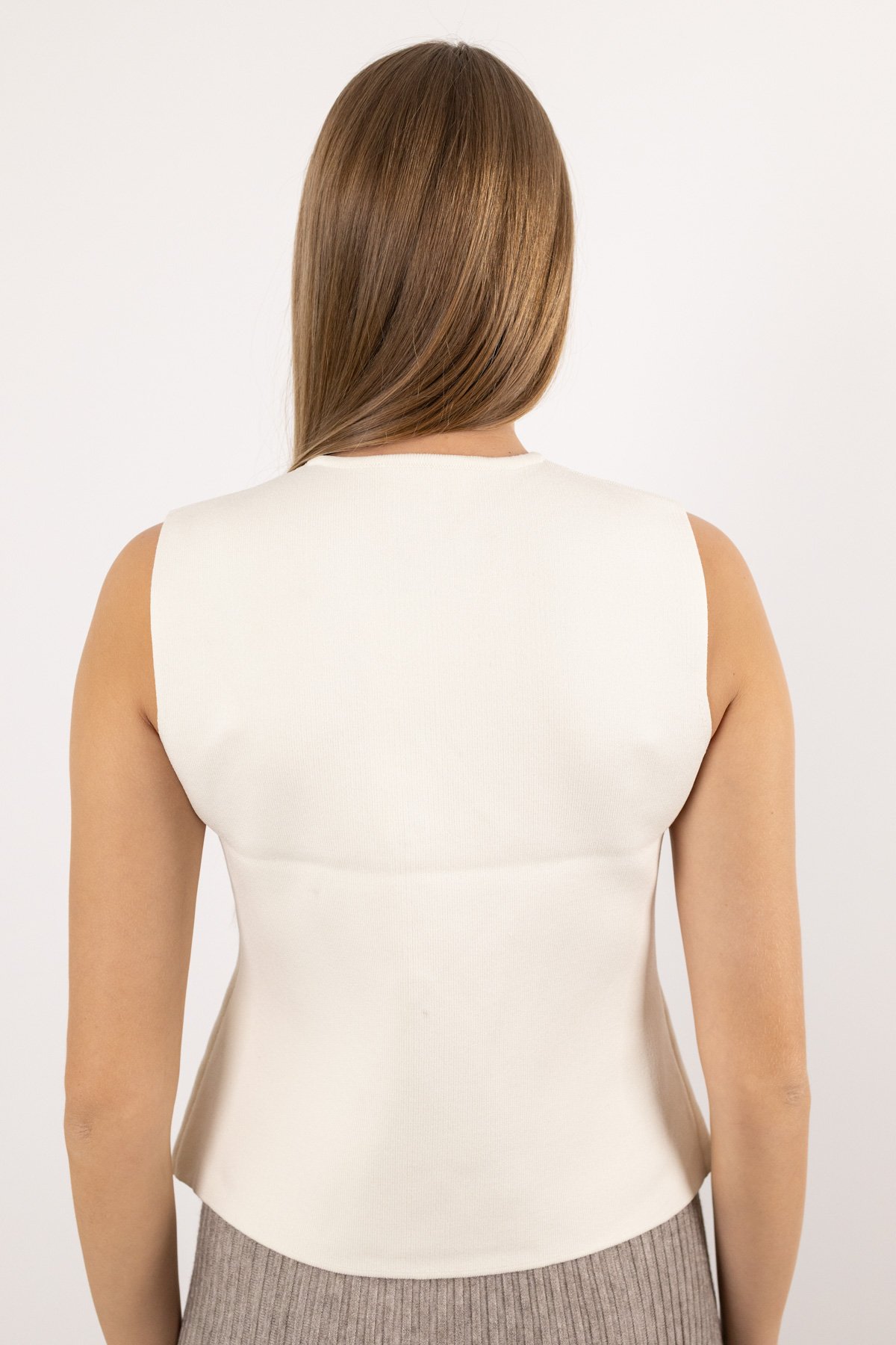 Düğme Detaylı Sıfır Kollu Triko Yelek