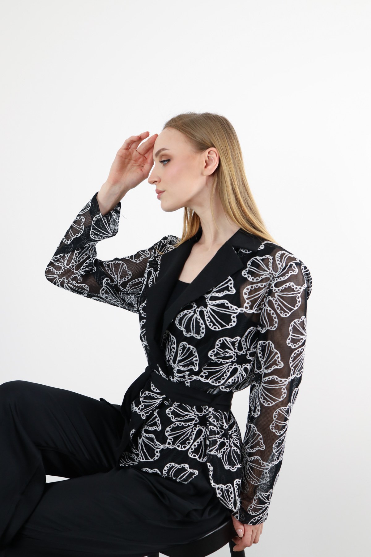 File Detaylı Bağlamalı Örgü Detaylı Ceket