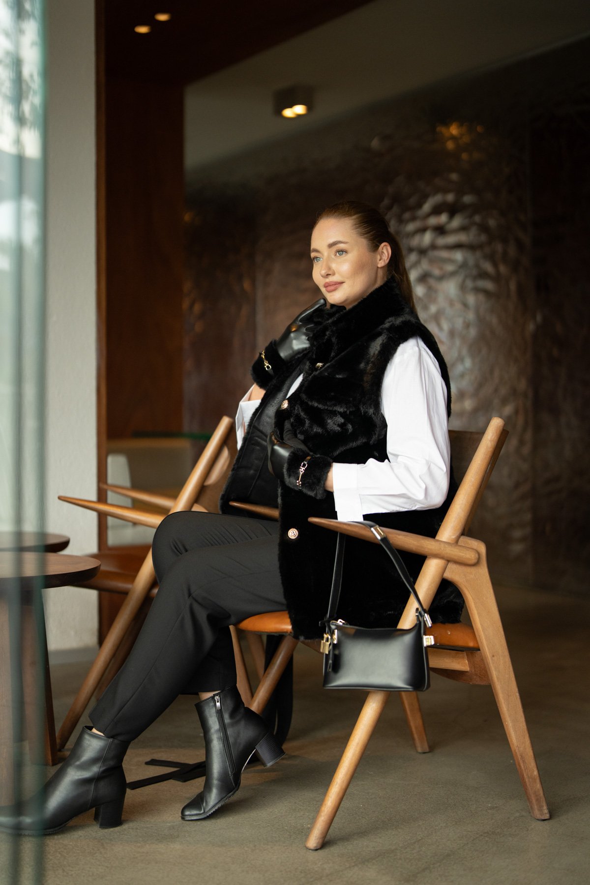 Gold Düğme Detaylı Uzun Kürk Yelek