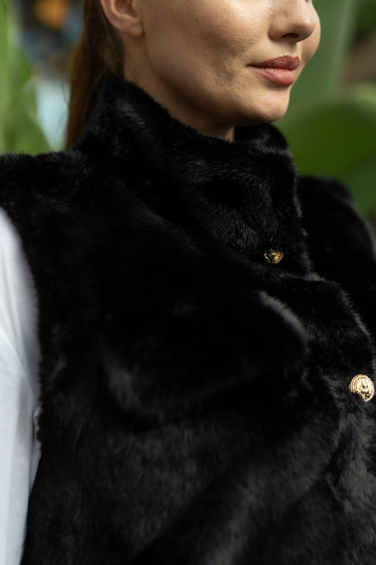 Gold Düğme Detaylı Uzun Kürk Yelek