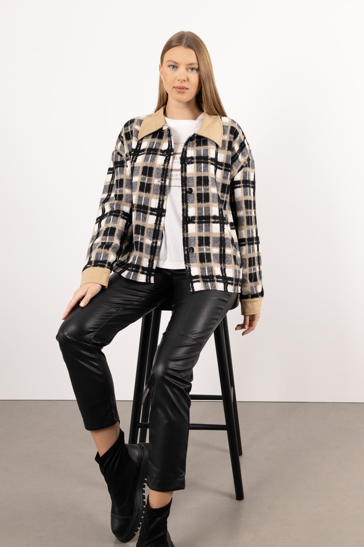 İki RenkLİ  İç Bluz Detaylı Oduncu Ceket