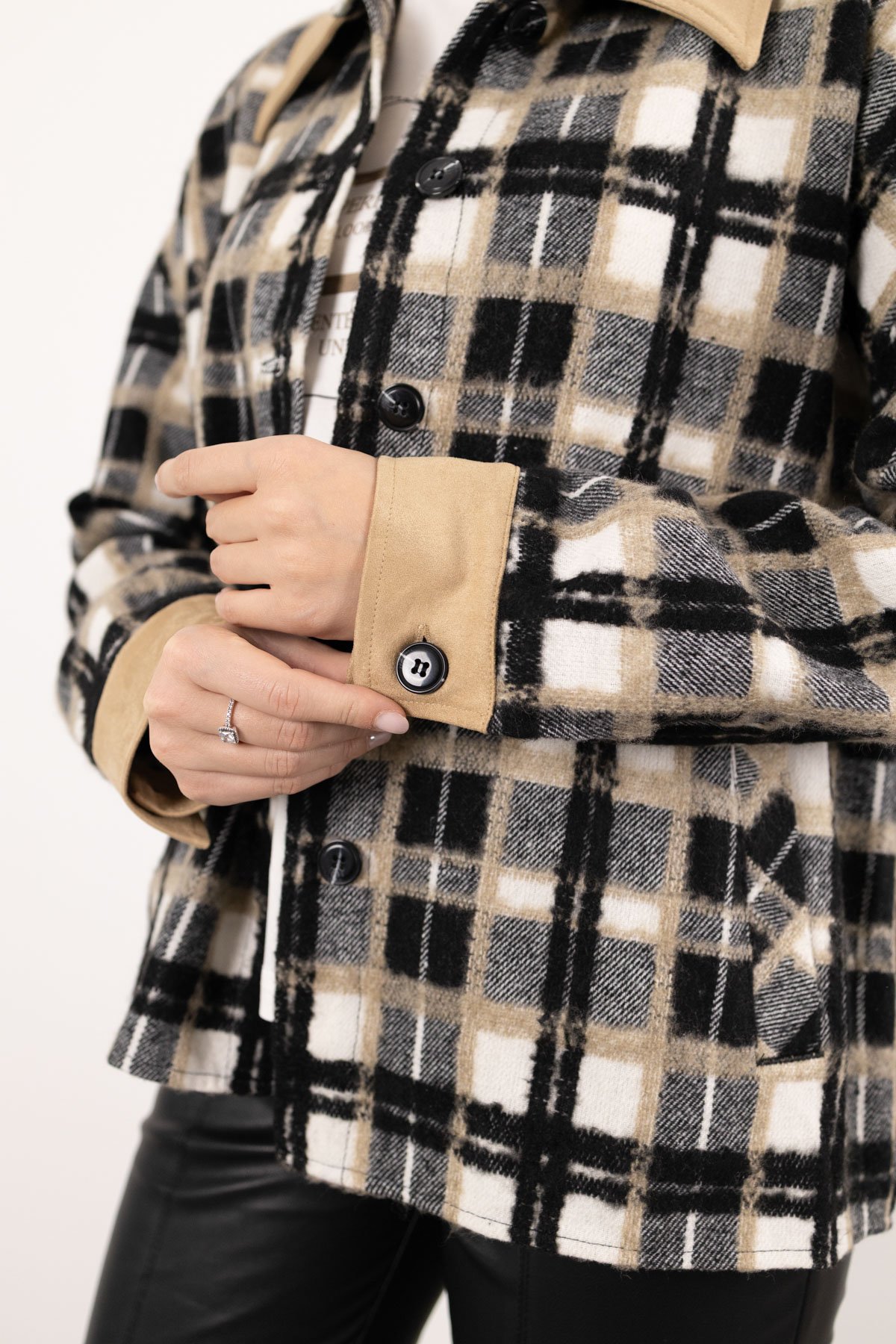 İki RenkLİ  İç Bluz Detaylı Oduncu Ceket