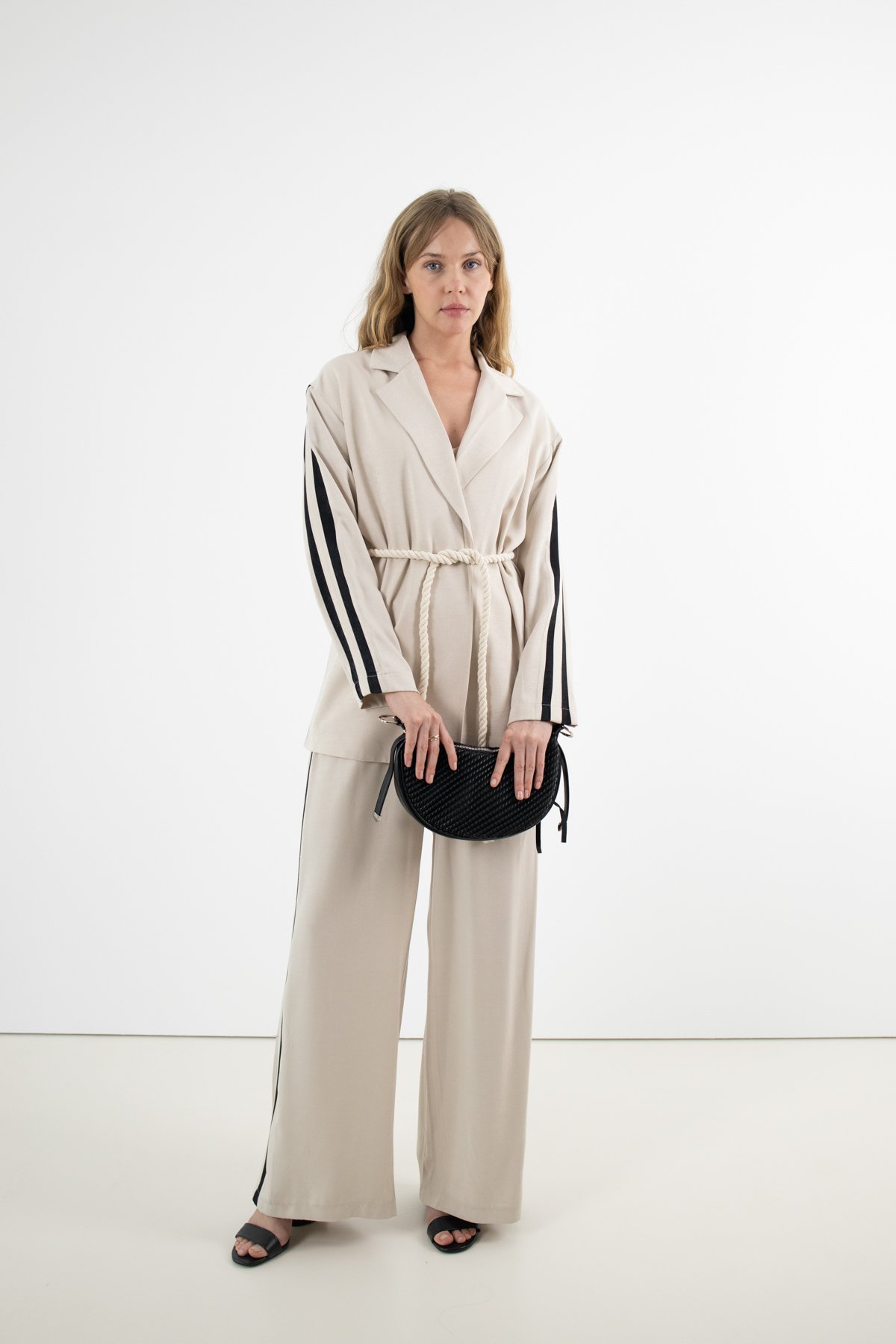 Kabartma Desen Omuz Çantası