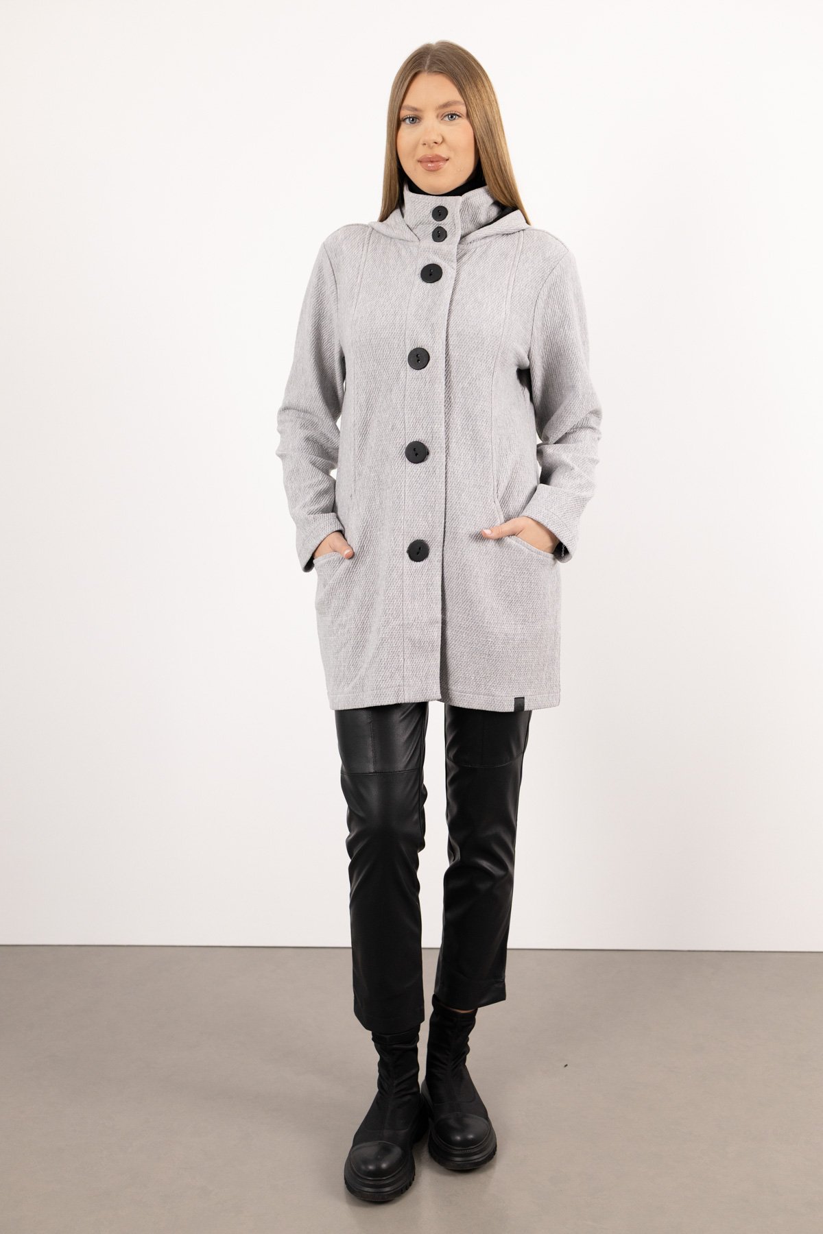 Kapüşon Detaylı Düğmeli Uzun Kollu Cepli Uzun Hırka