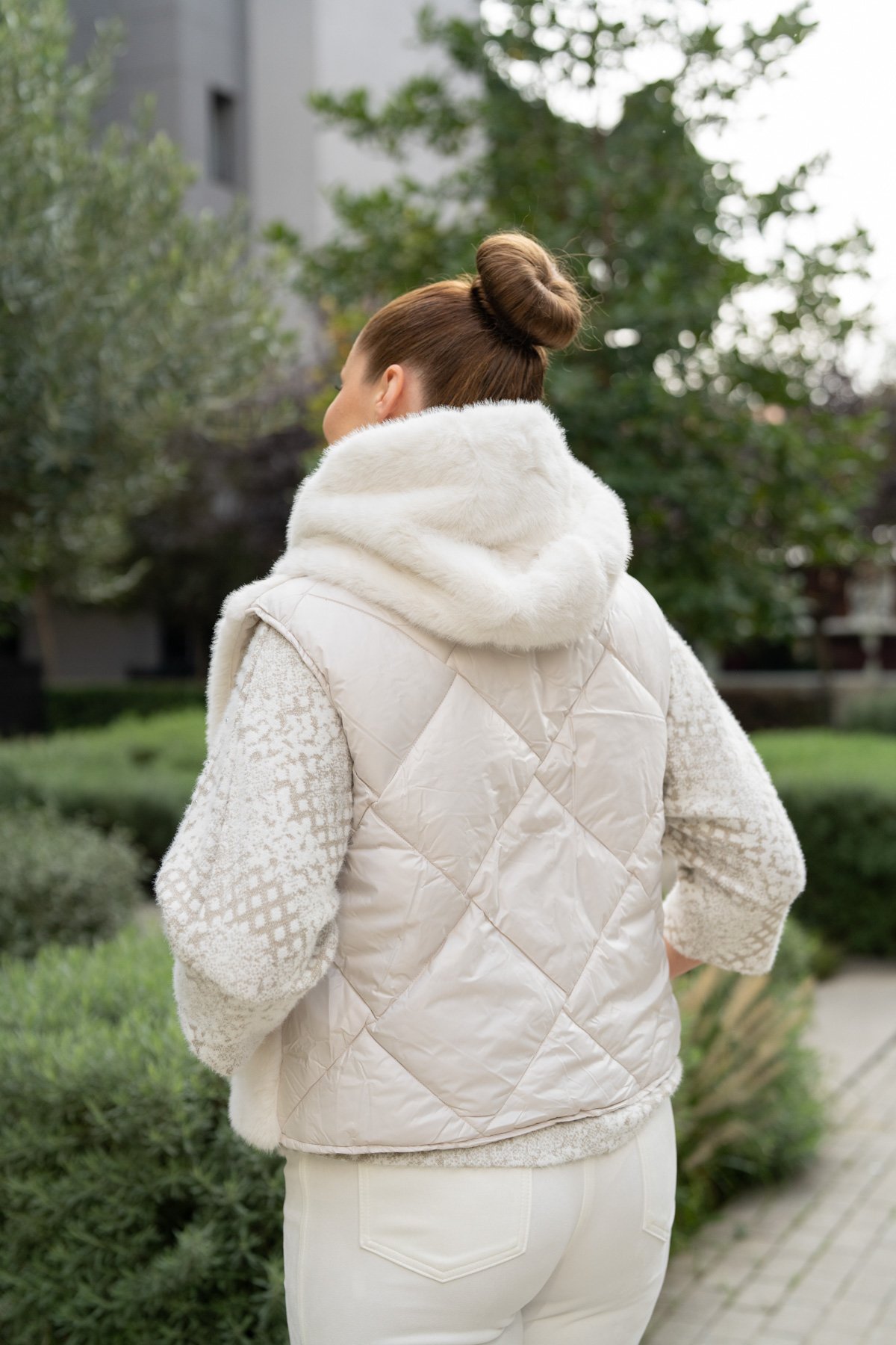 Kapüşon Detaylı Kürk Detaylı Kısa Kollu Yelek