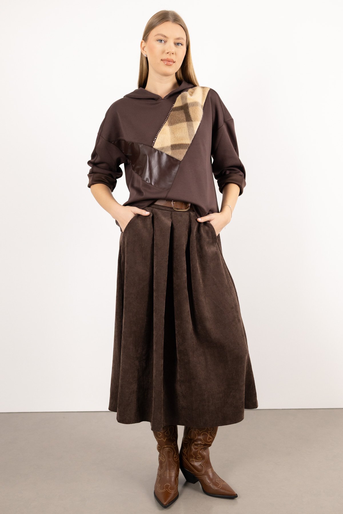 Kapüşon Detaylı Kürk Ve Deri Parçalı Taş Baskılı Bluz