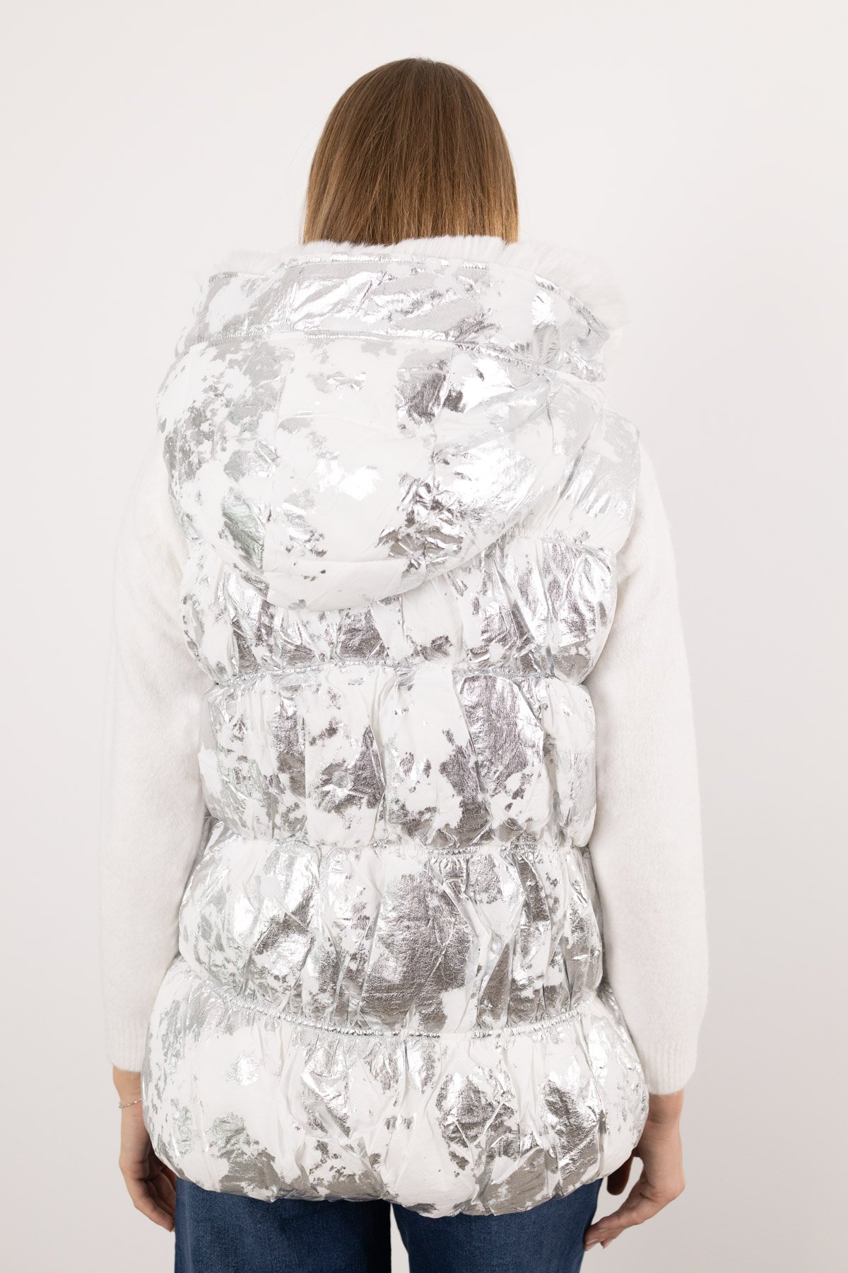 Kapüşon Ucu Peluş Detay Lame Baskı Yelek