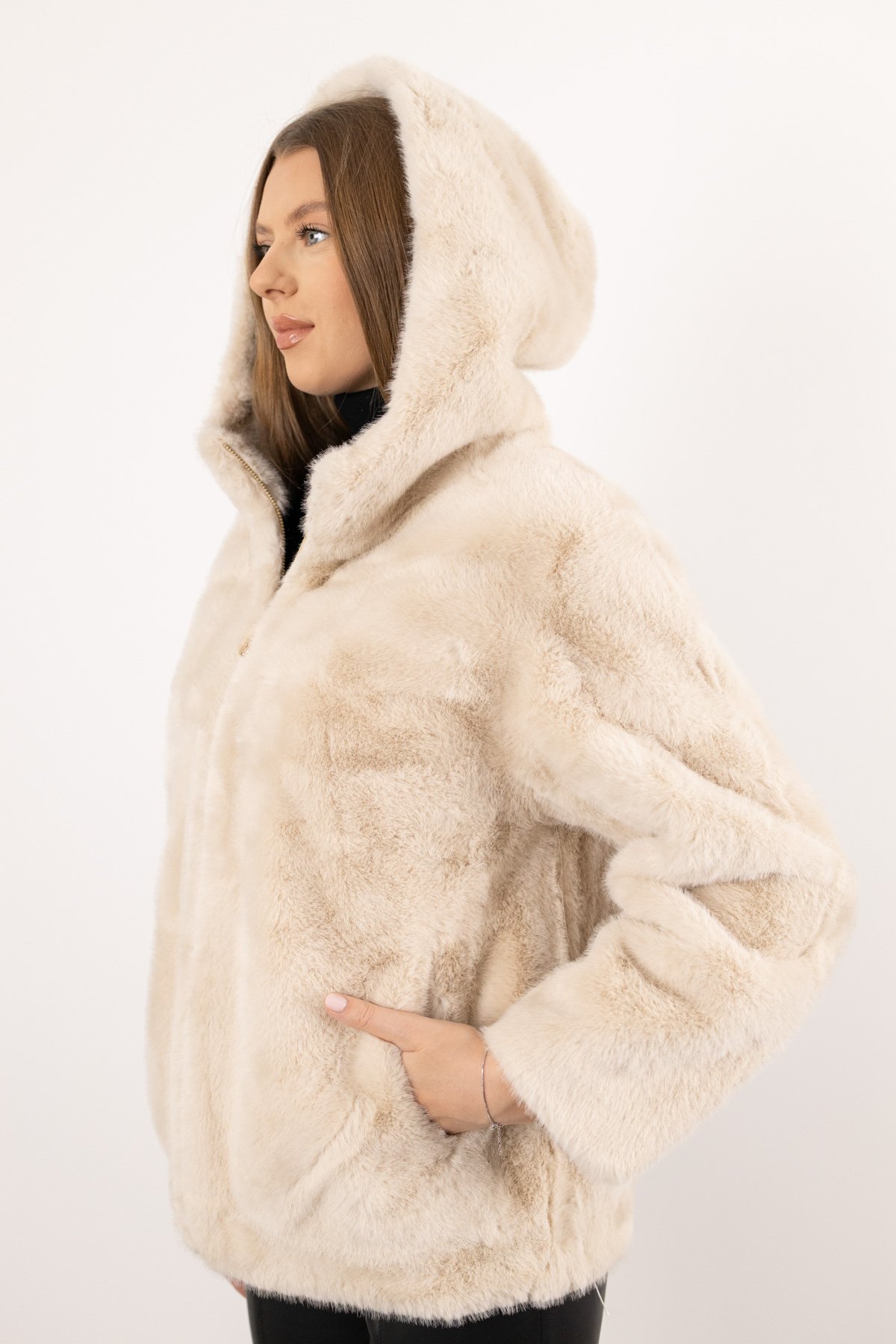 Kapüşonlu Peluş Mont