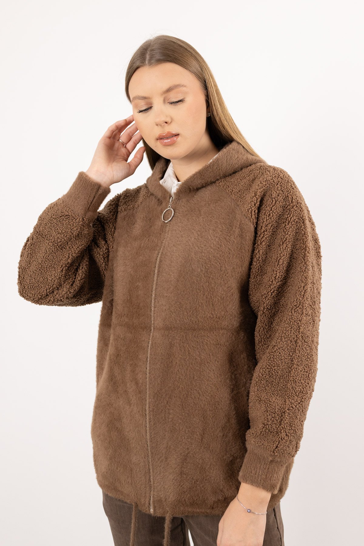 Kapüşonlu Peluş Mont