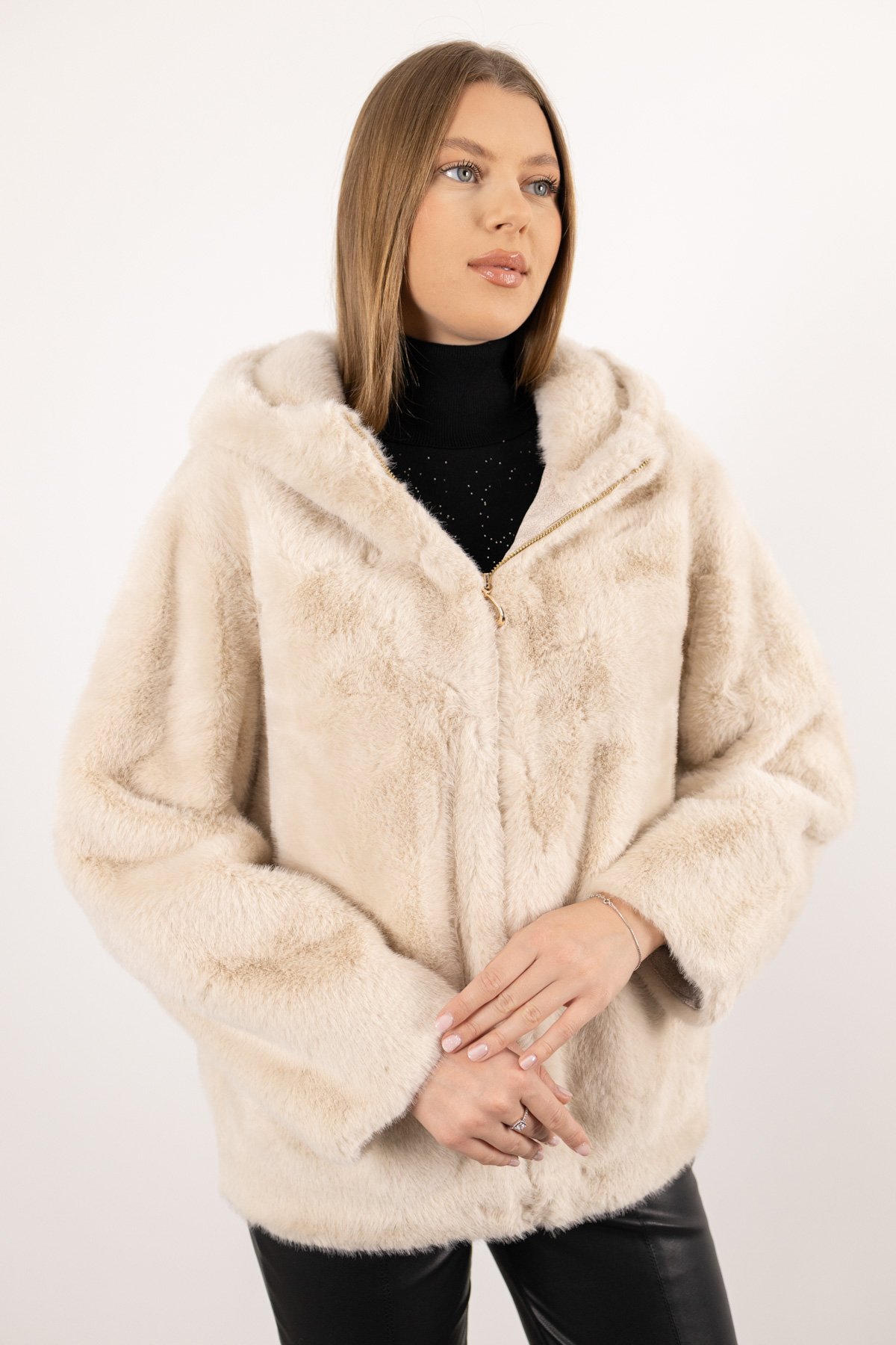 Kapüşonlu Peluş Mont